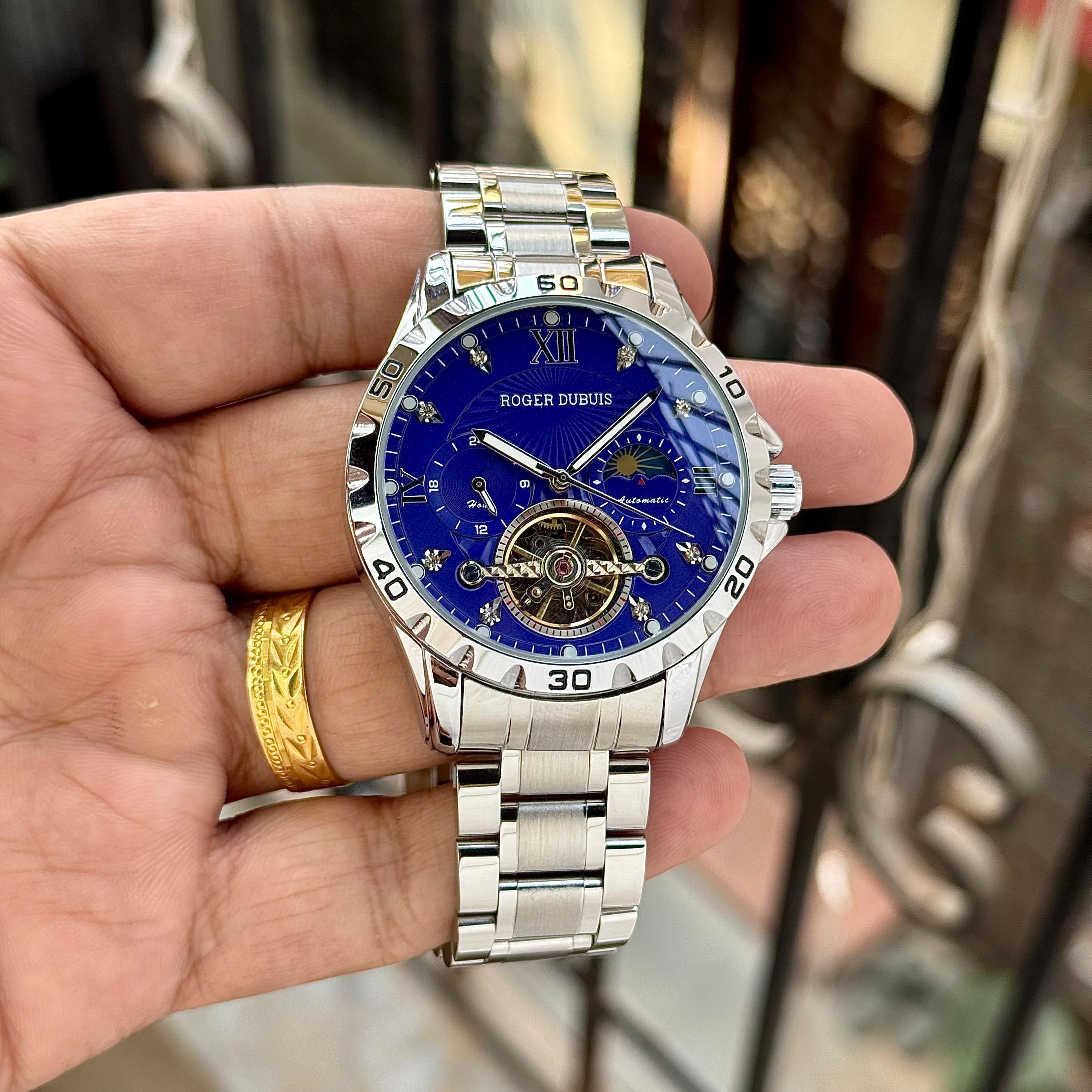 WATCH 153