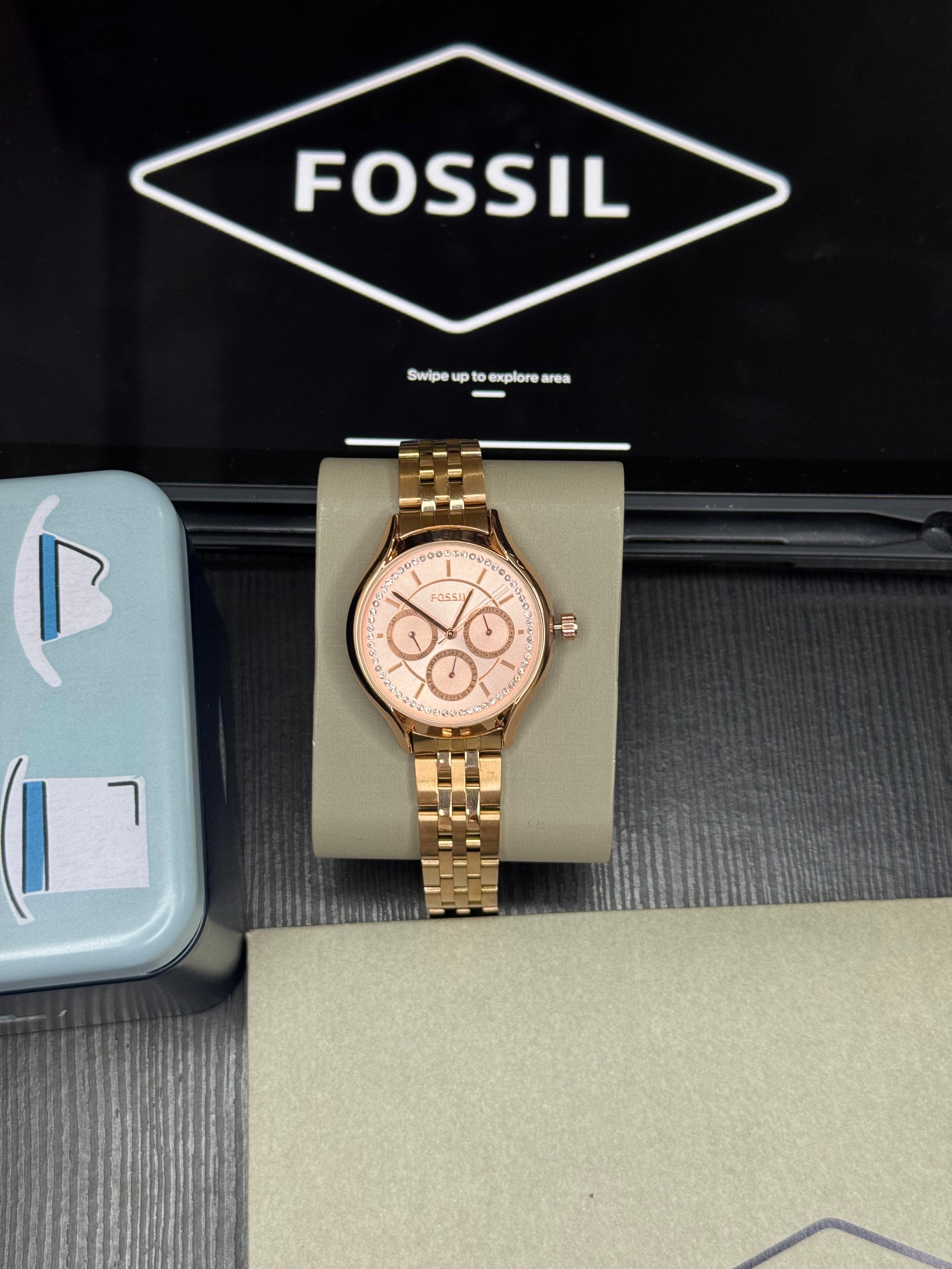 WOMEN WATCH 038