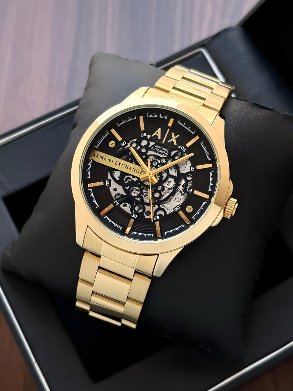 WATCH 109