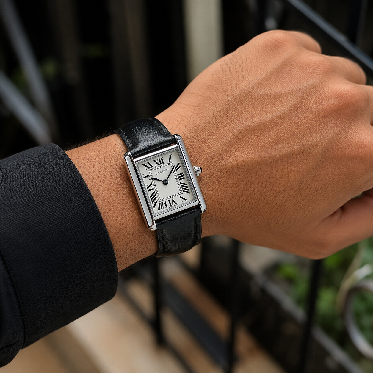 WATCH TANK BLACK