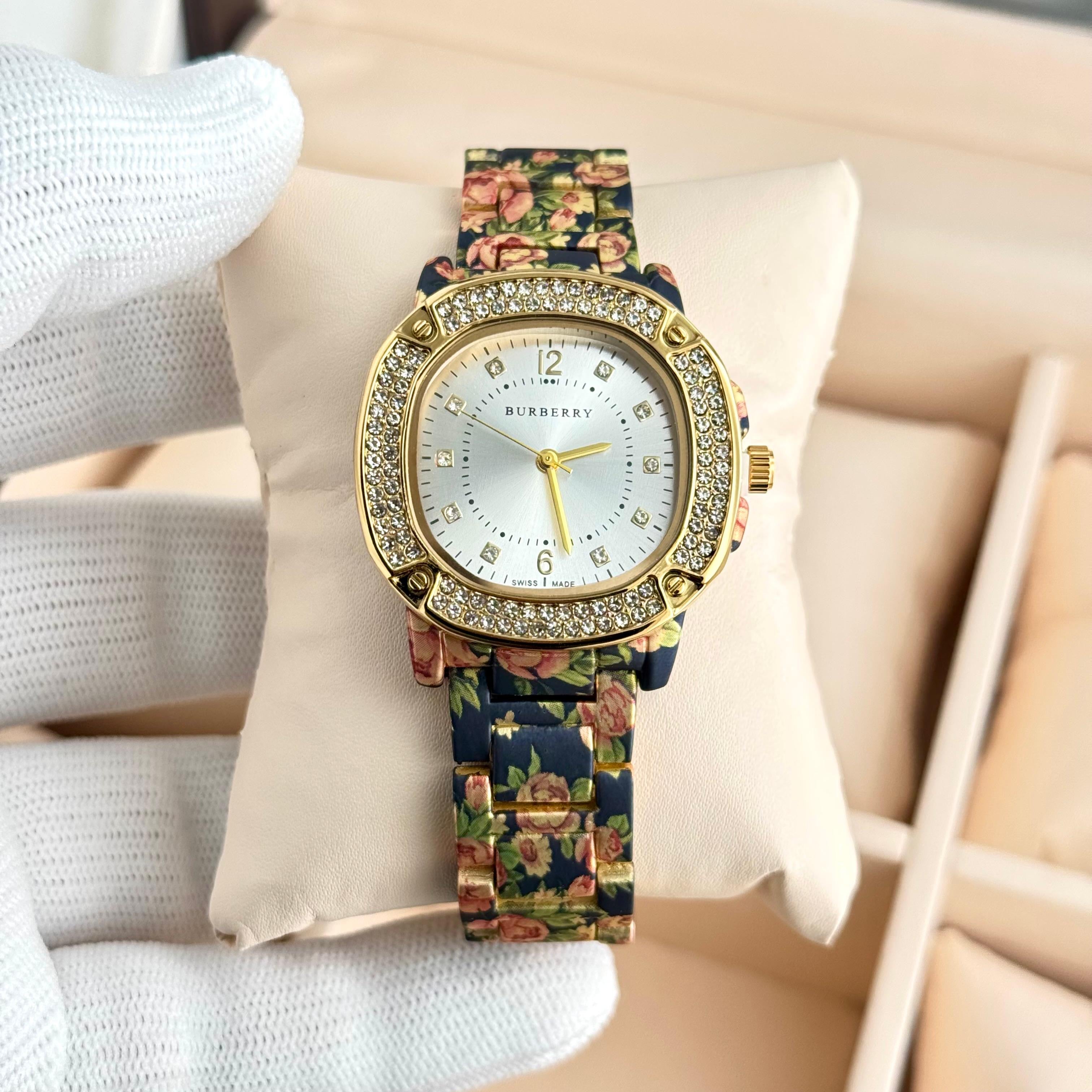 WOMEN WATCH 047