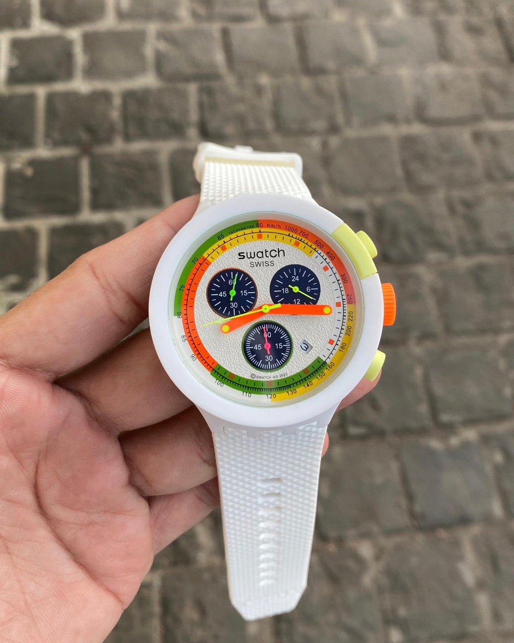 WATCH 051