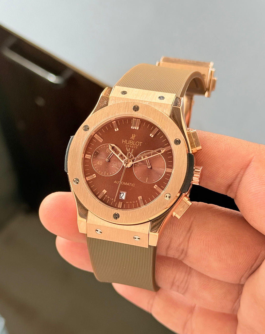 WATCH 042