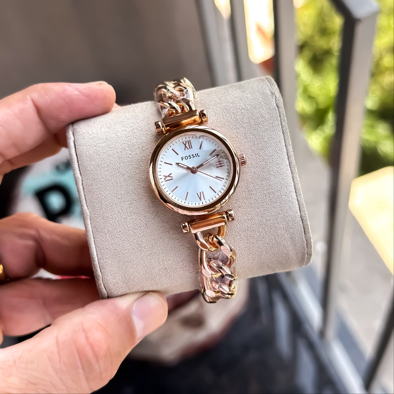 WOMEN WATCH WHITE