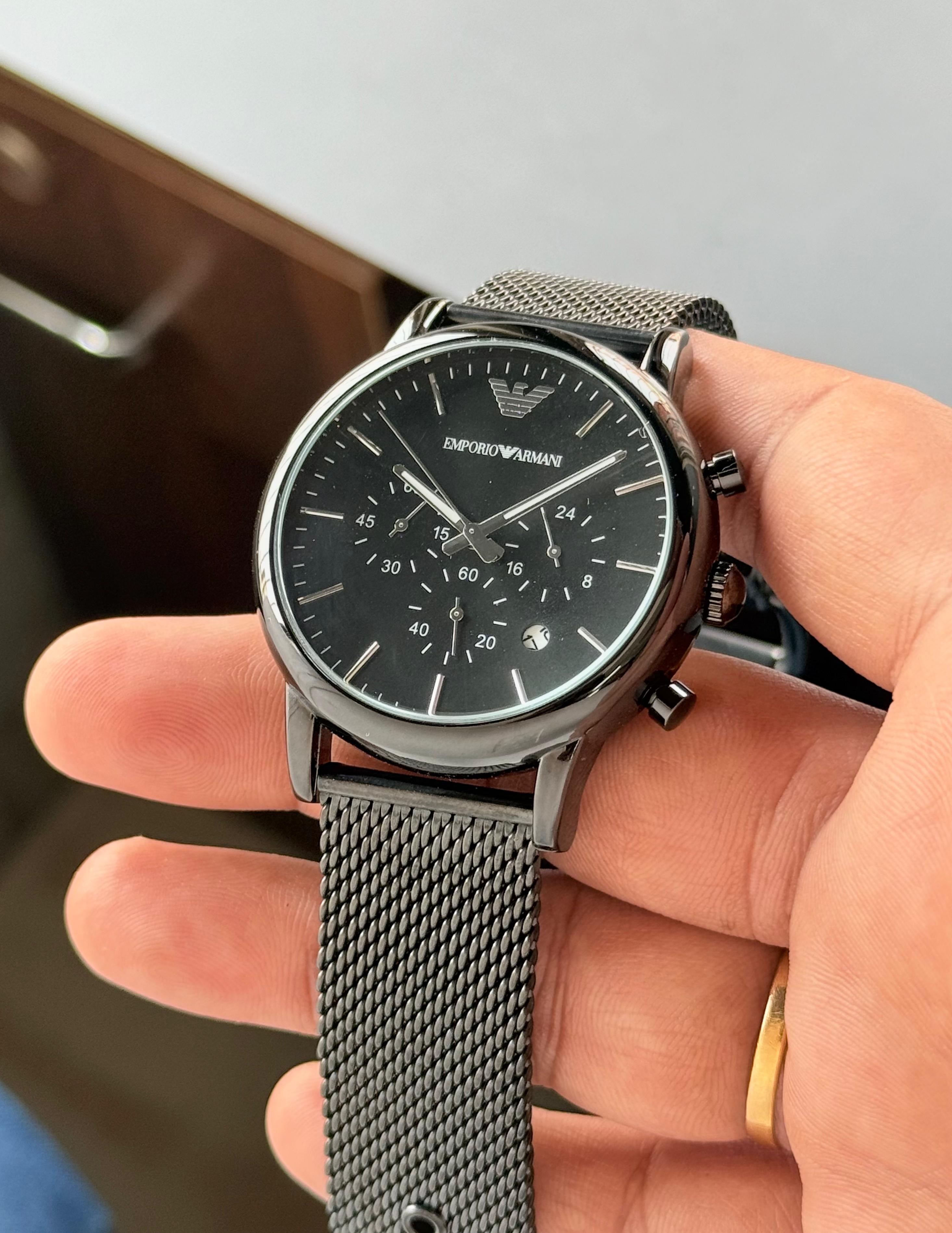 WATCH 118