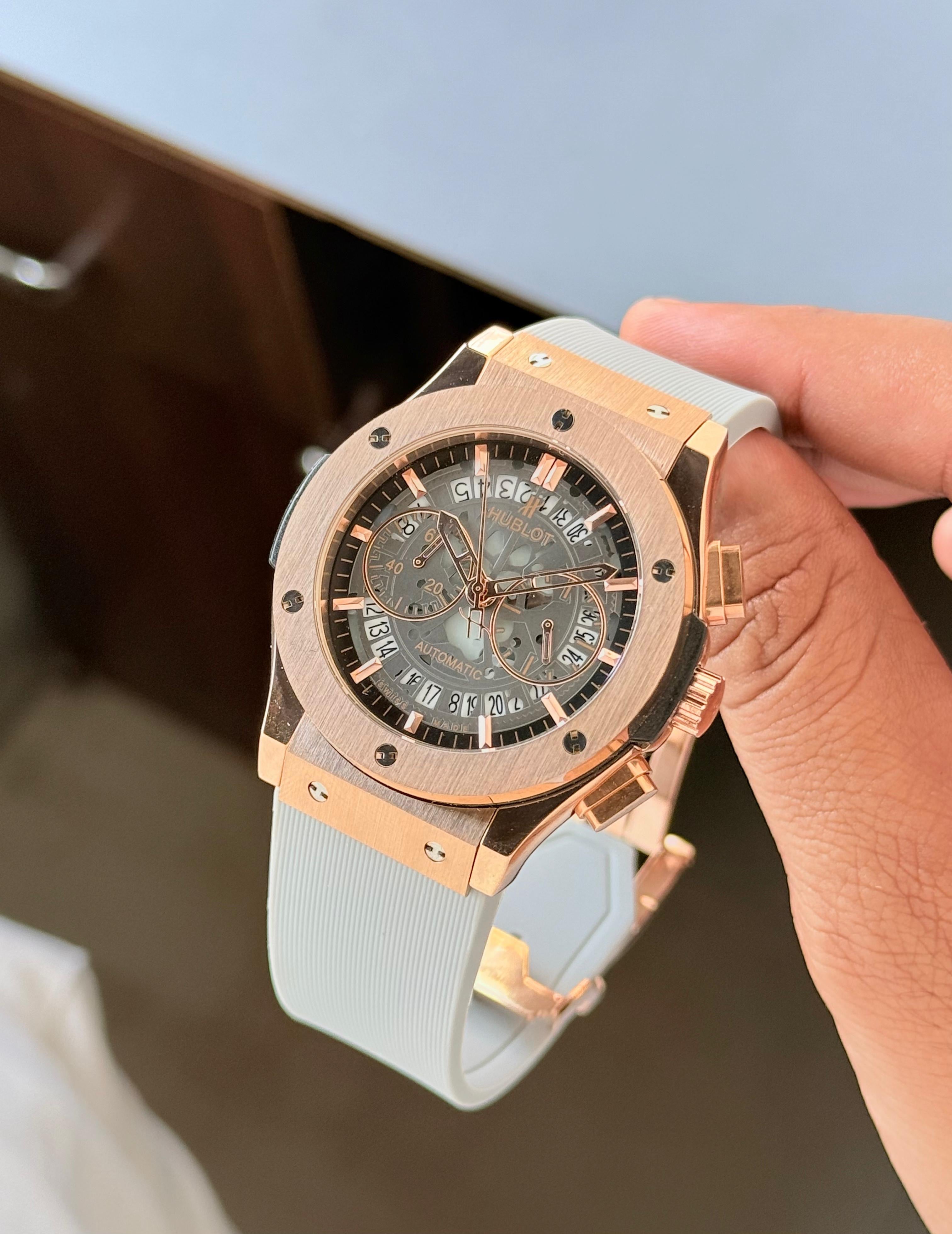 WATCH 093