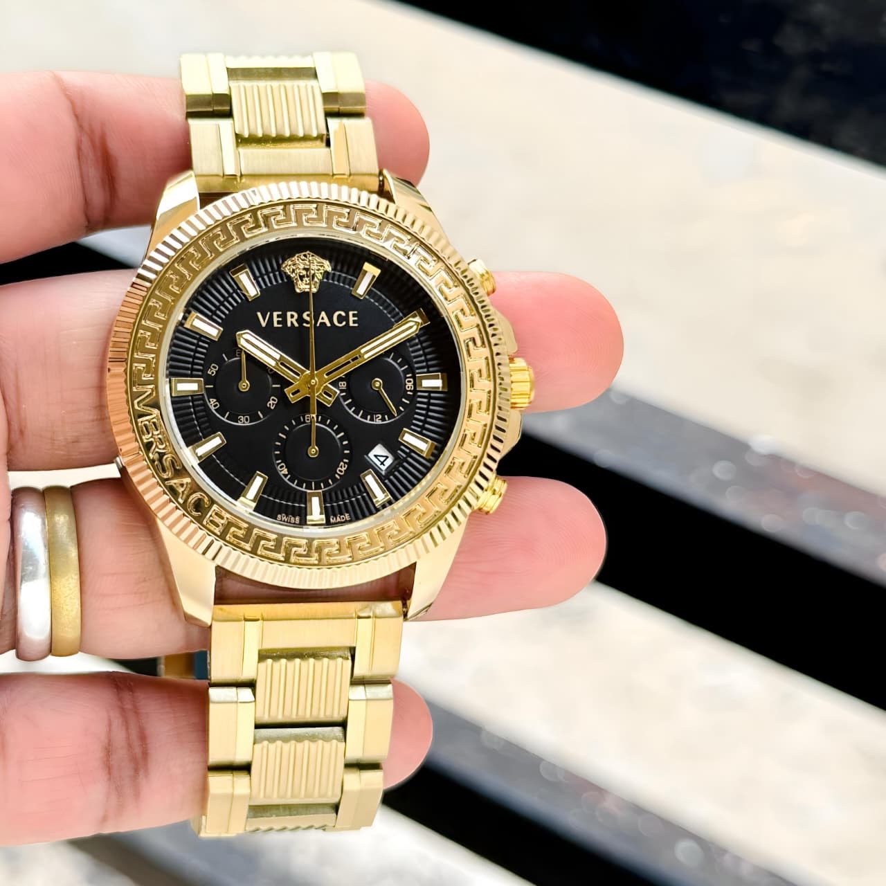 WATCH 194