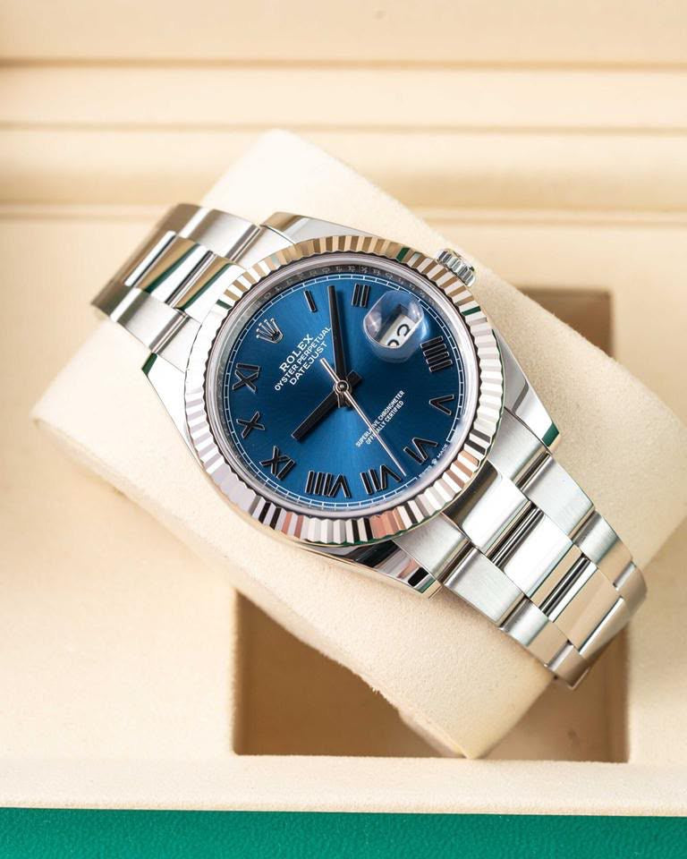 WATCH DATE JUST