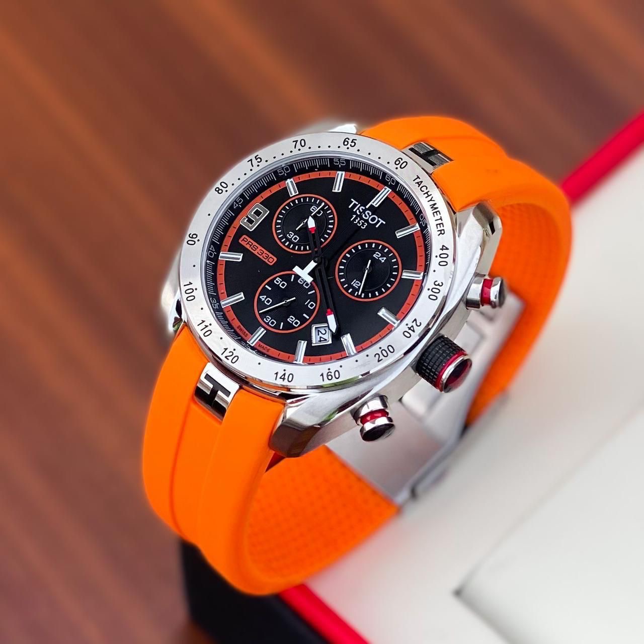WATCH 052