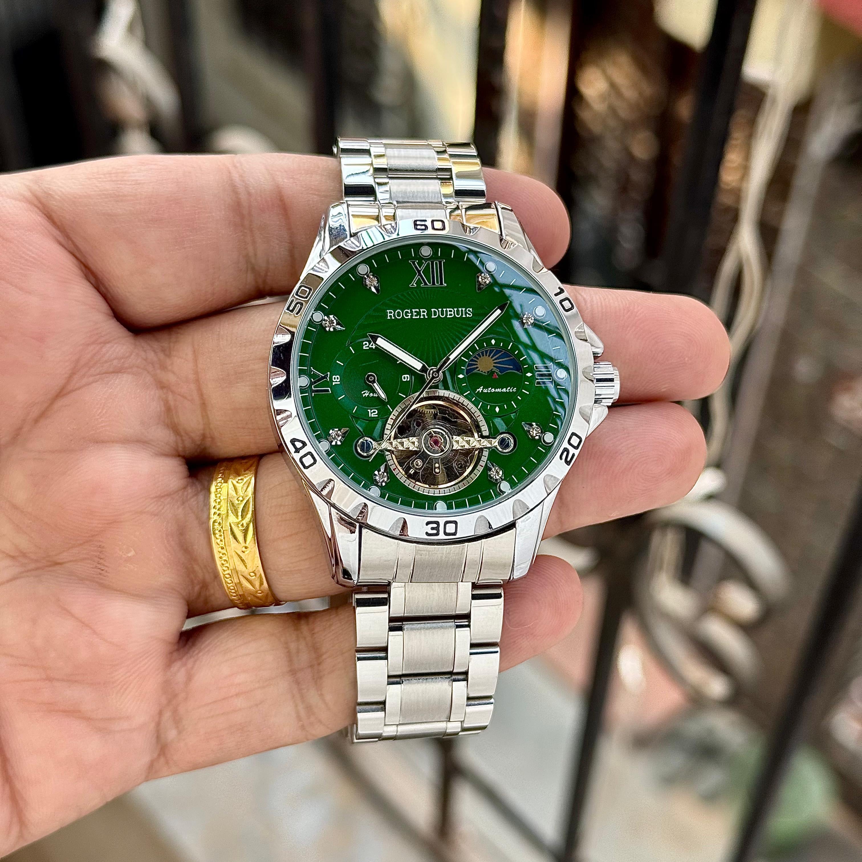 WATCH 153