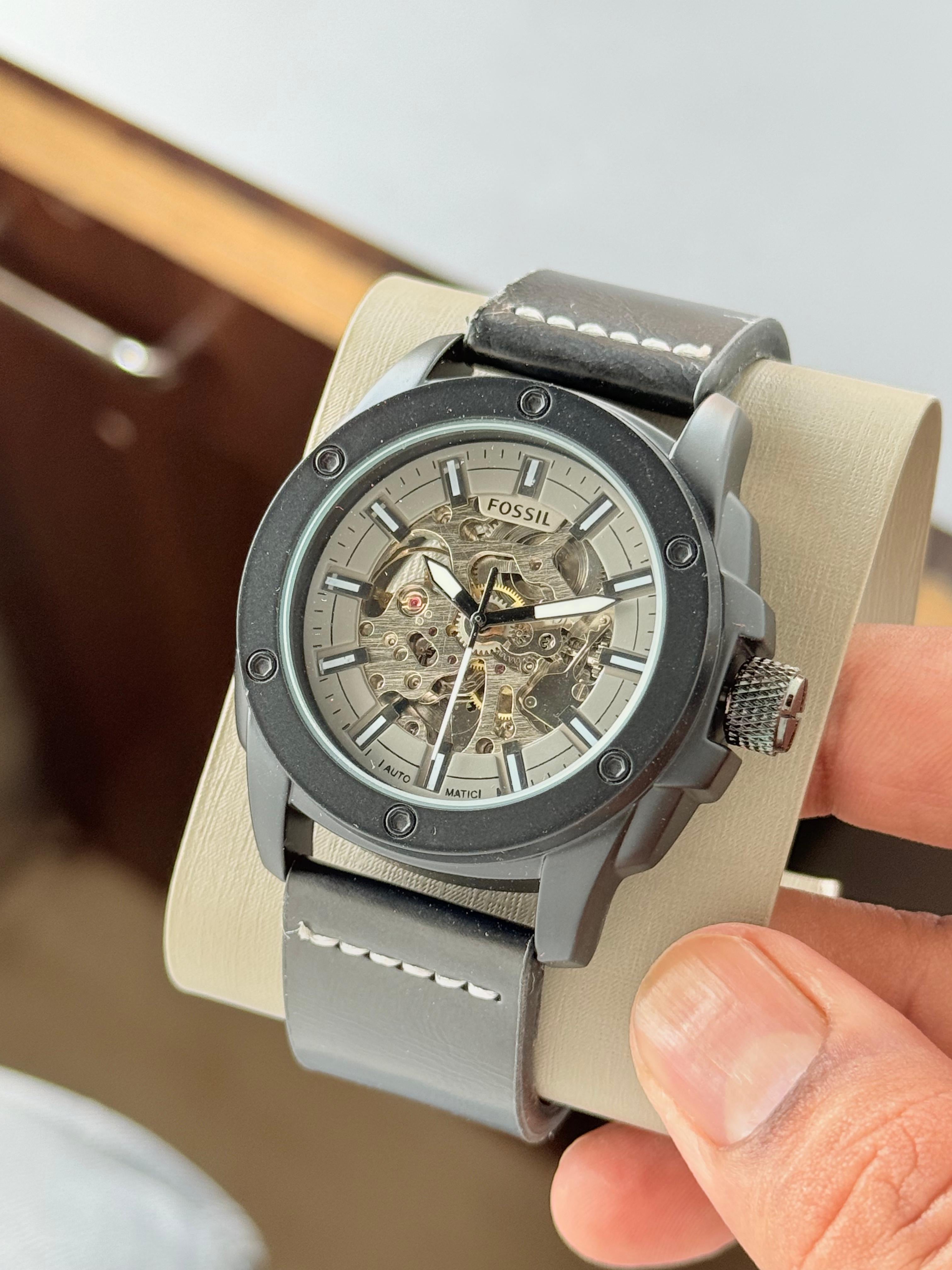 WATCH AUTOMATIC