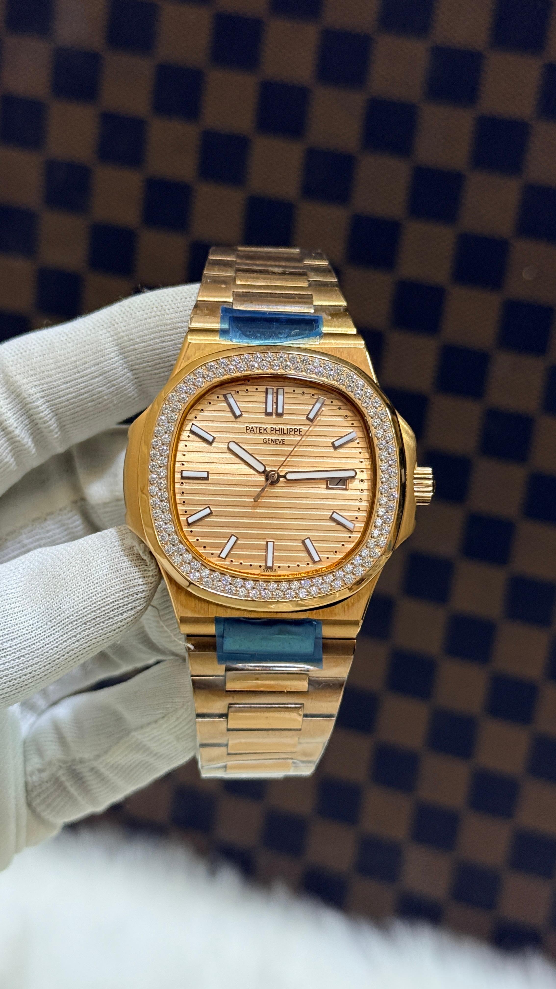 WATCH 074