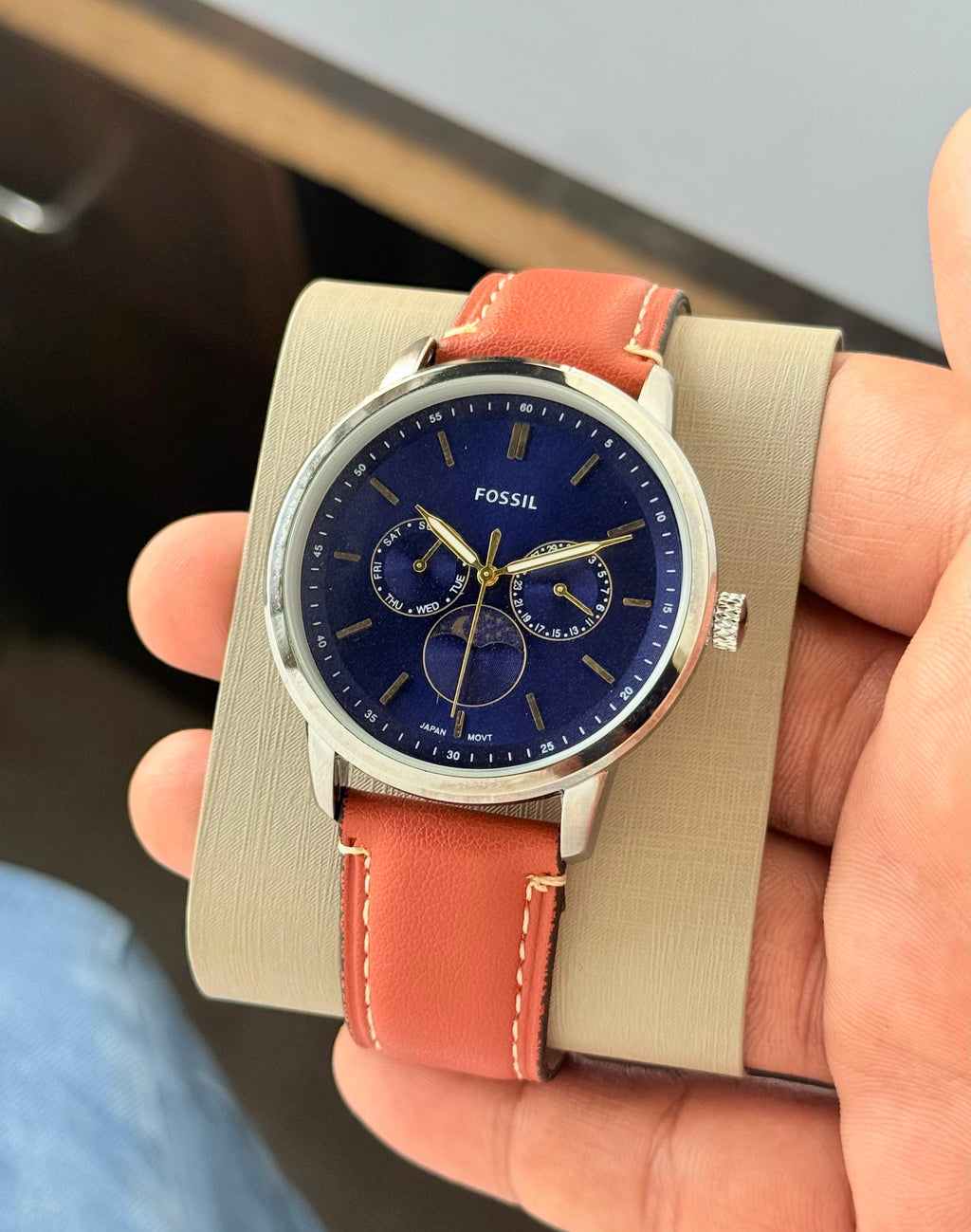 WATCH 040