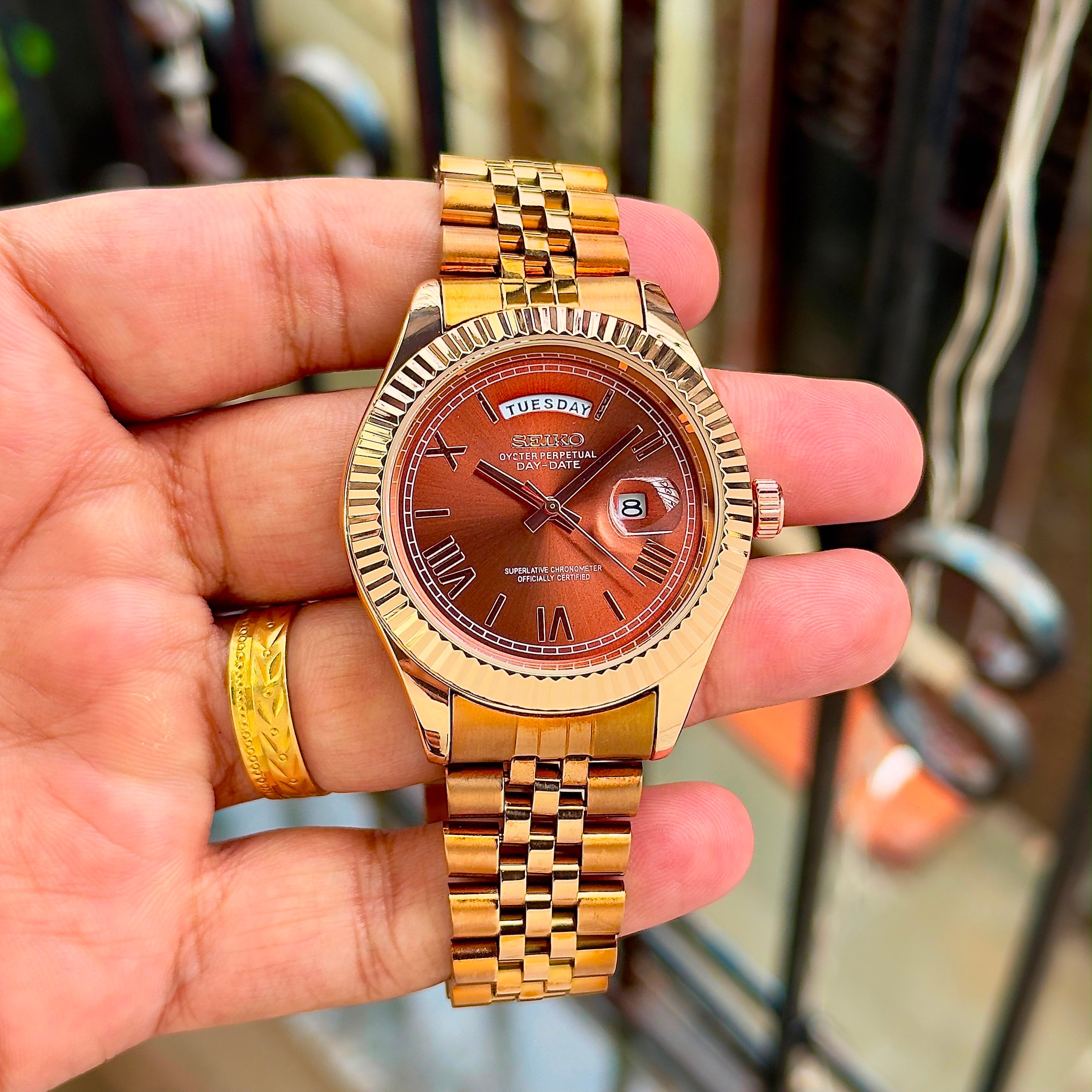 WATCH DAY - DATE
