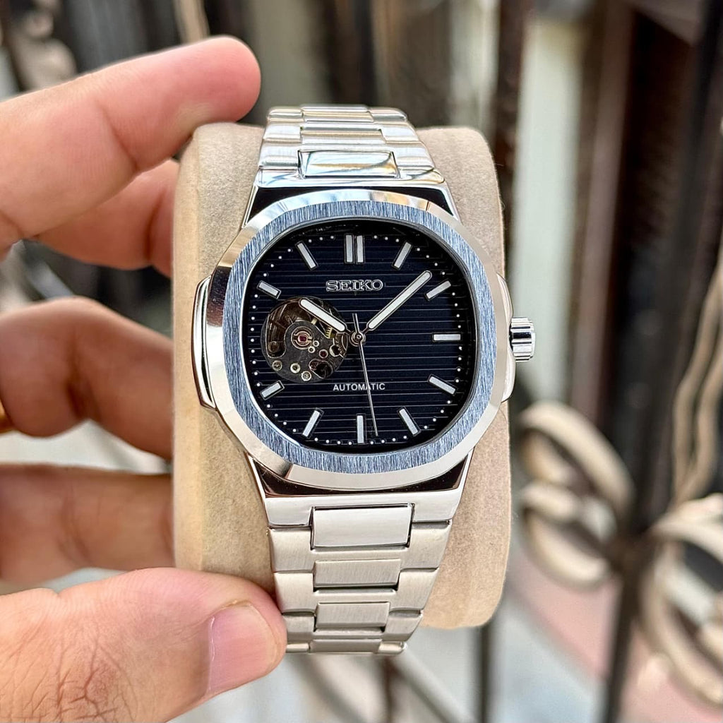 WATCH 077