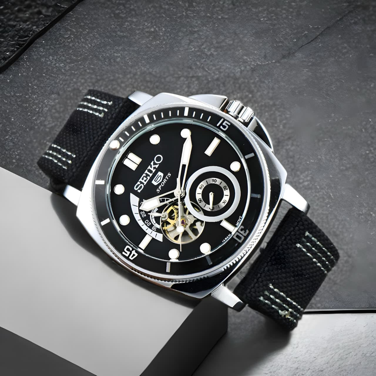 WATCH AUTOMATIC