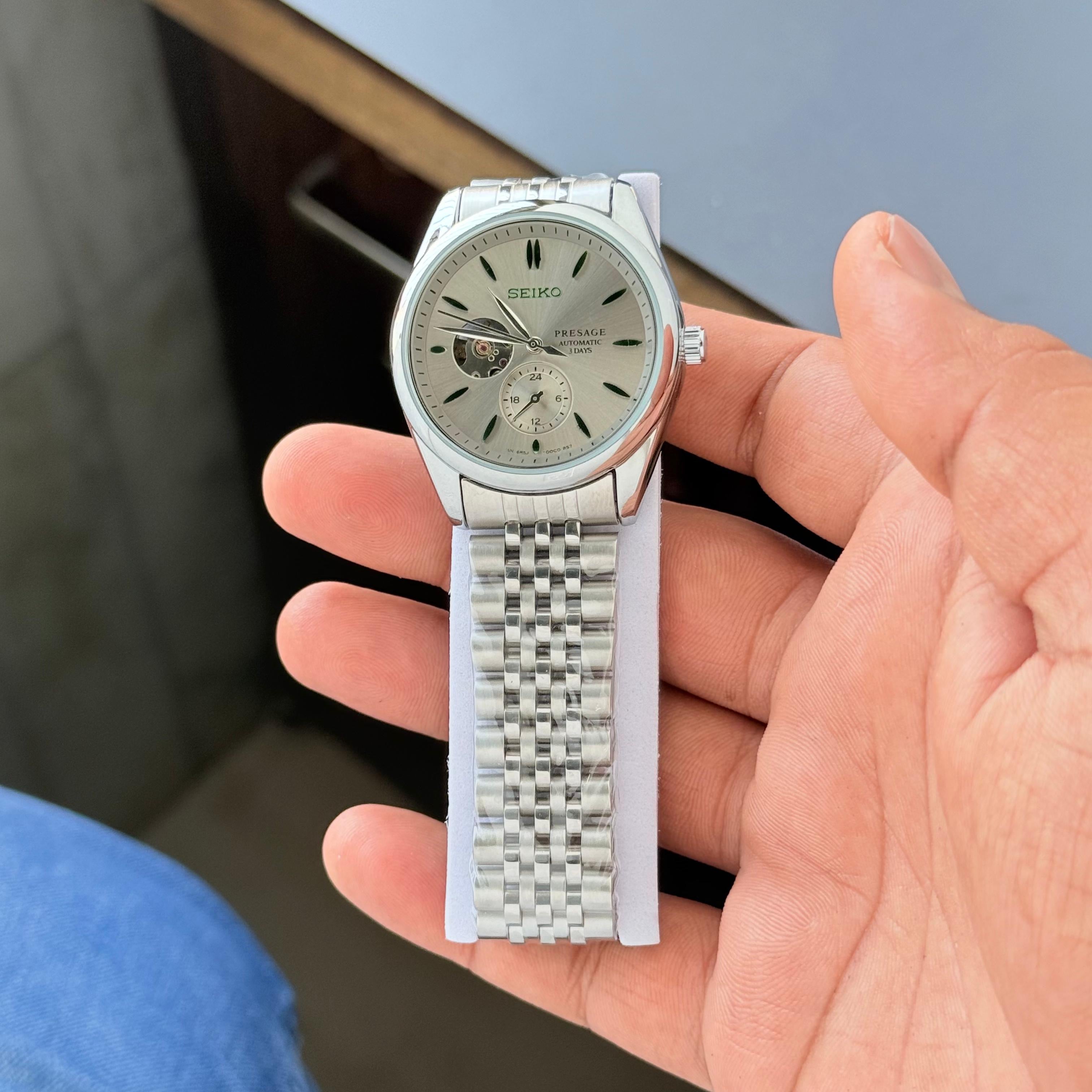 WATCH 080