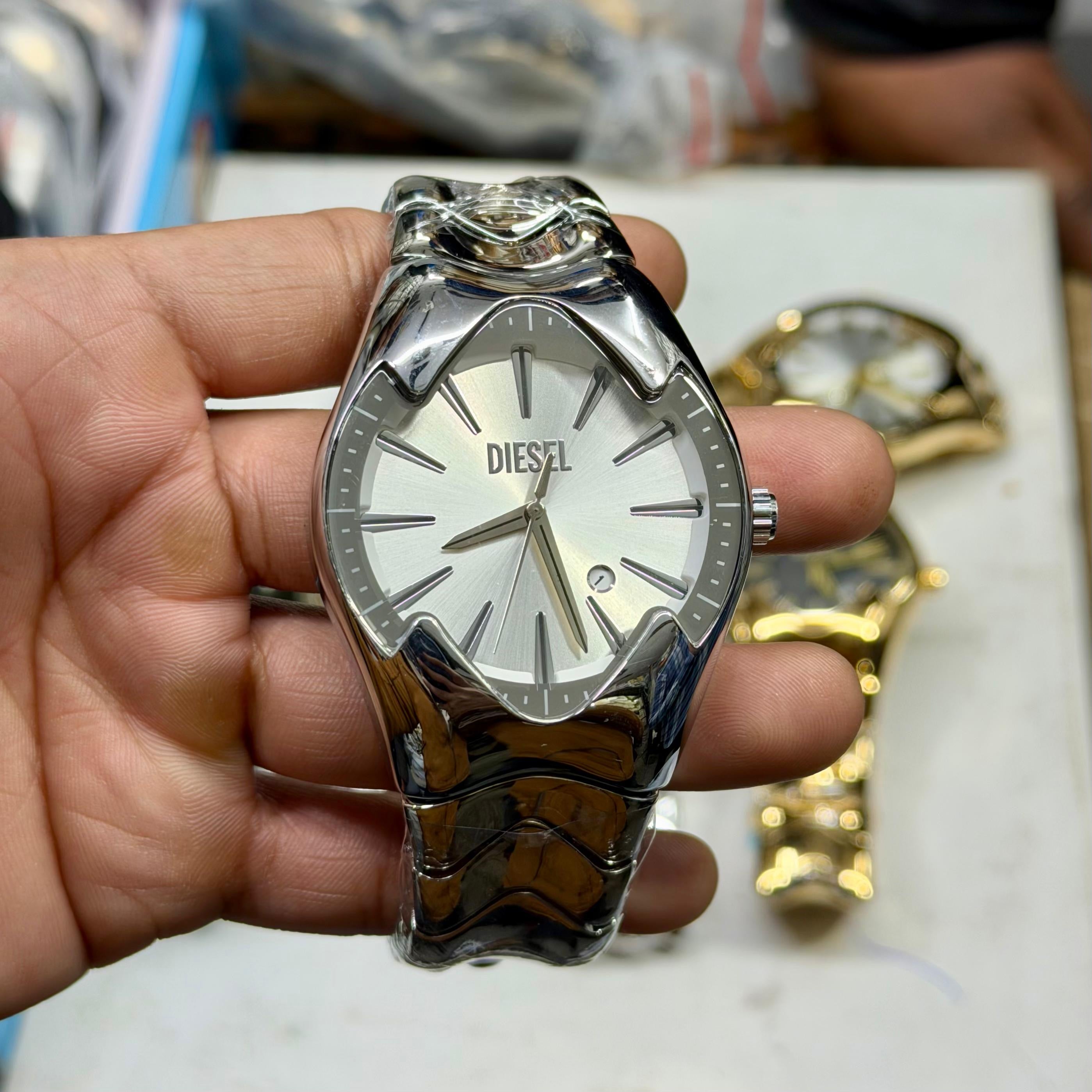 WATCH DZ4659