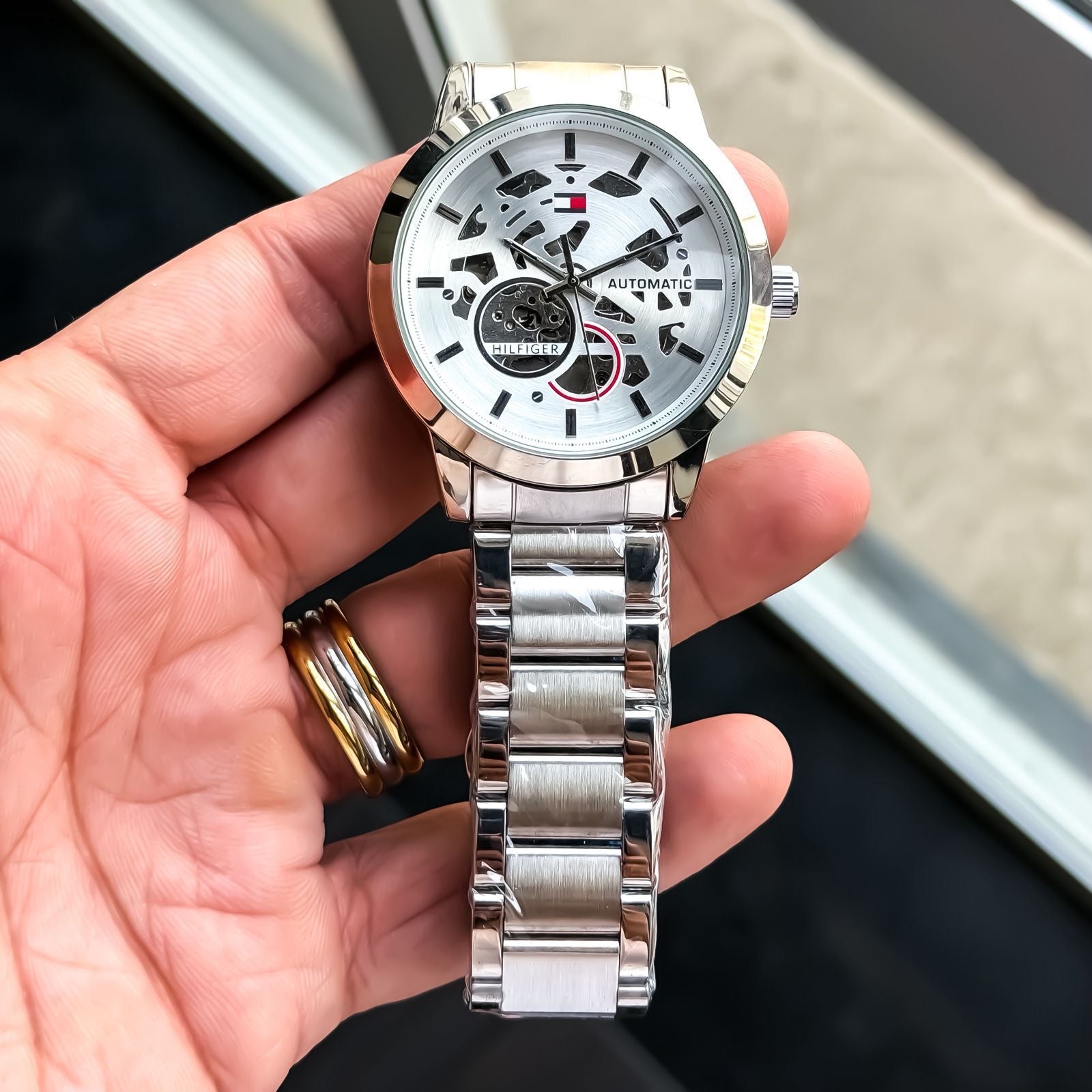 WATCH 116