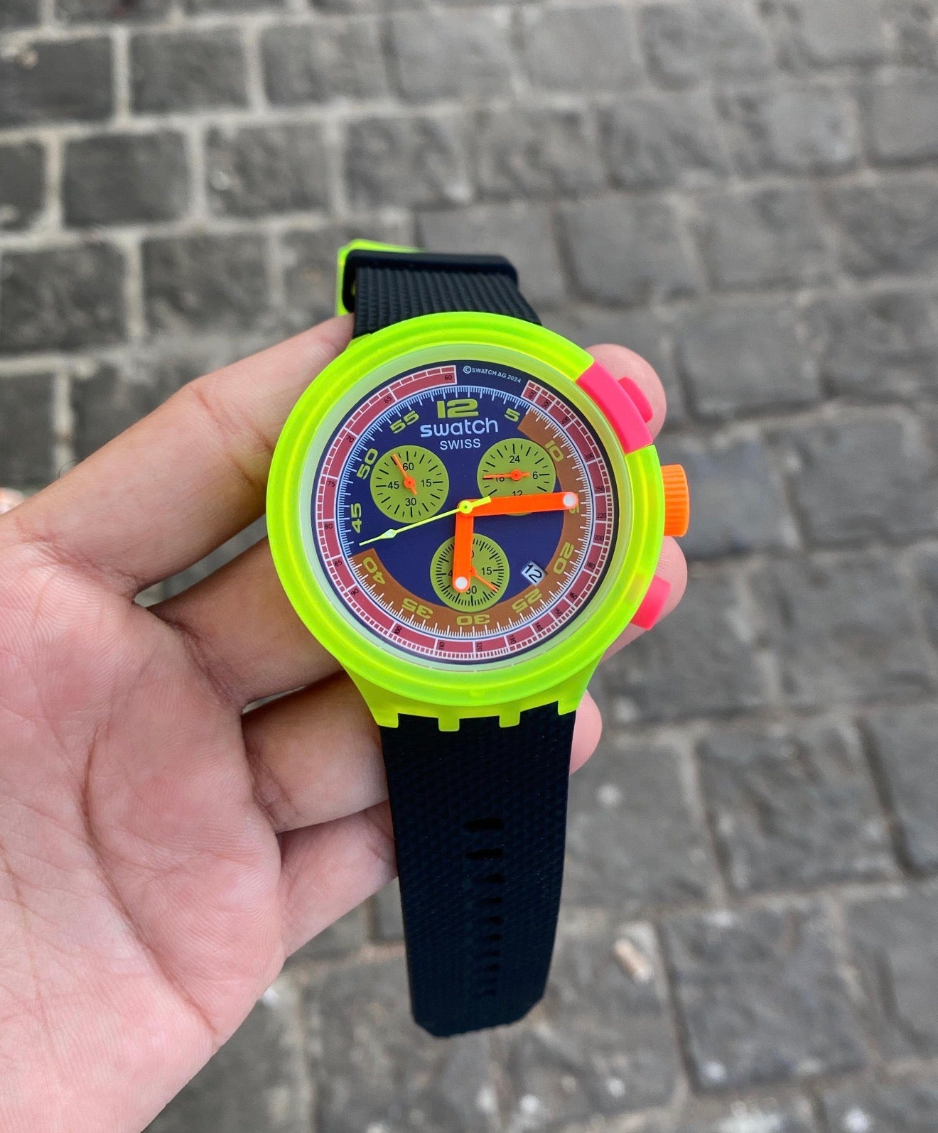 WATCH 051