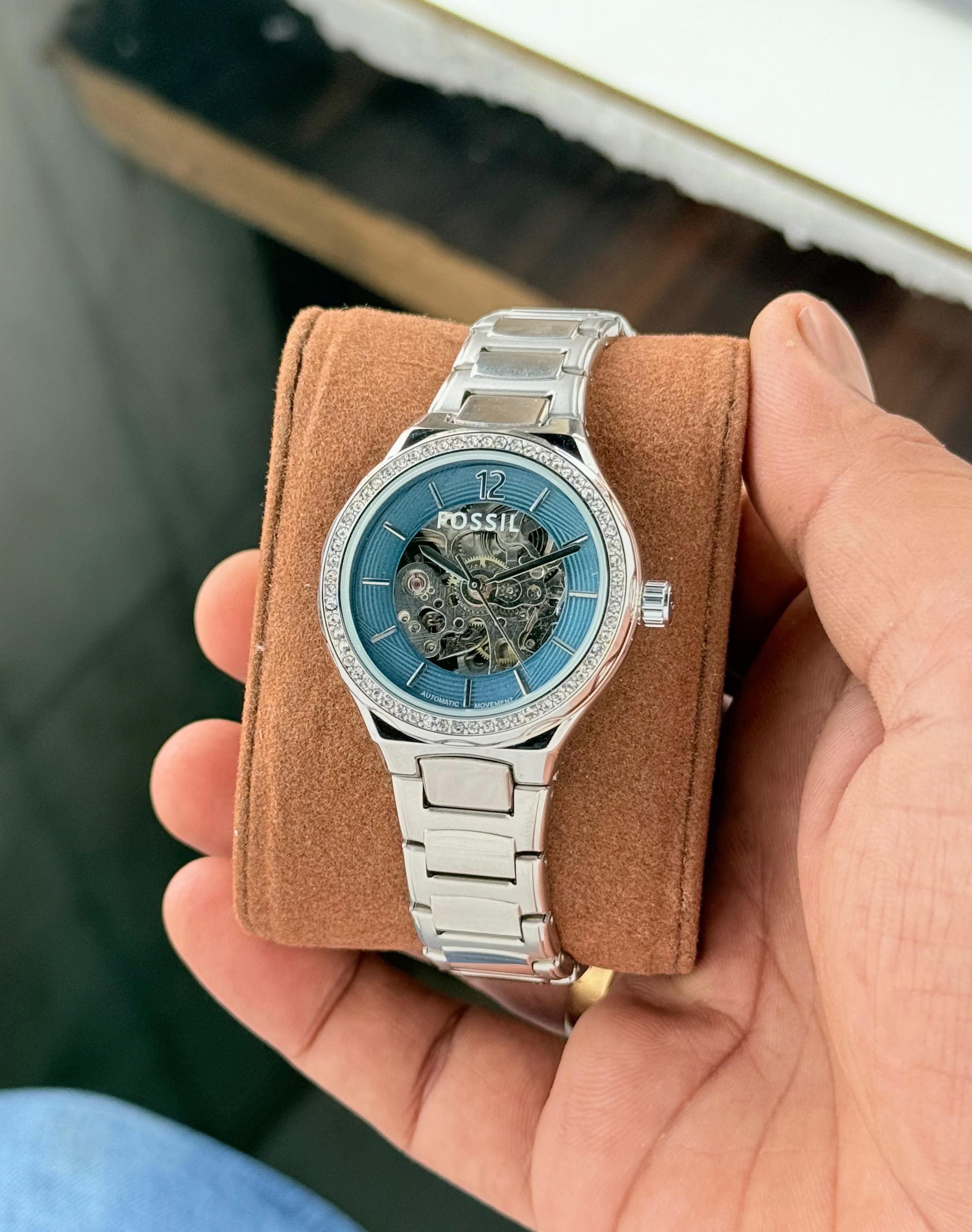 WOMEN WATCH 030