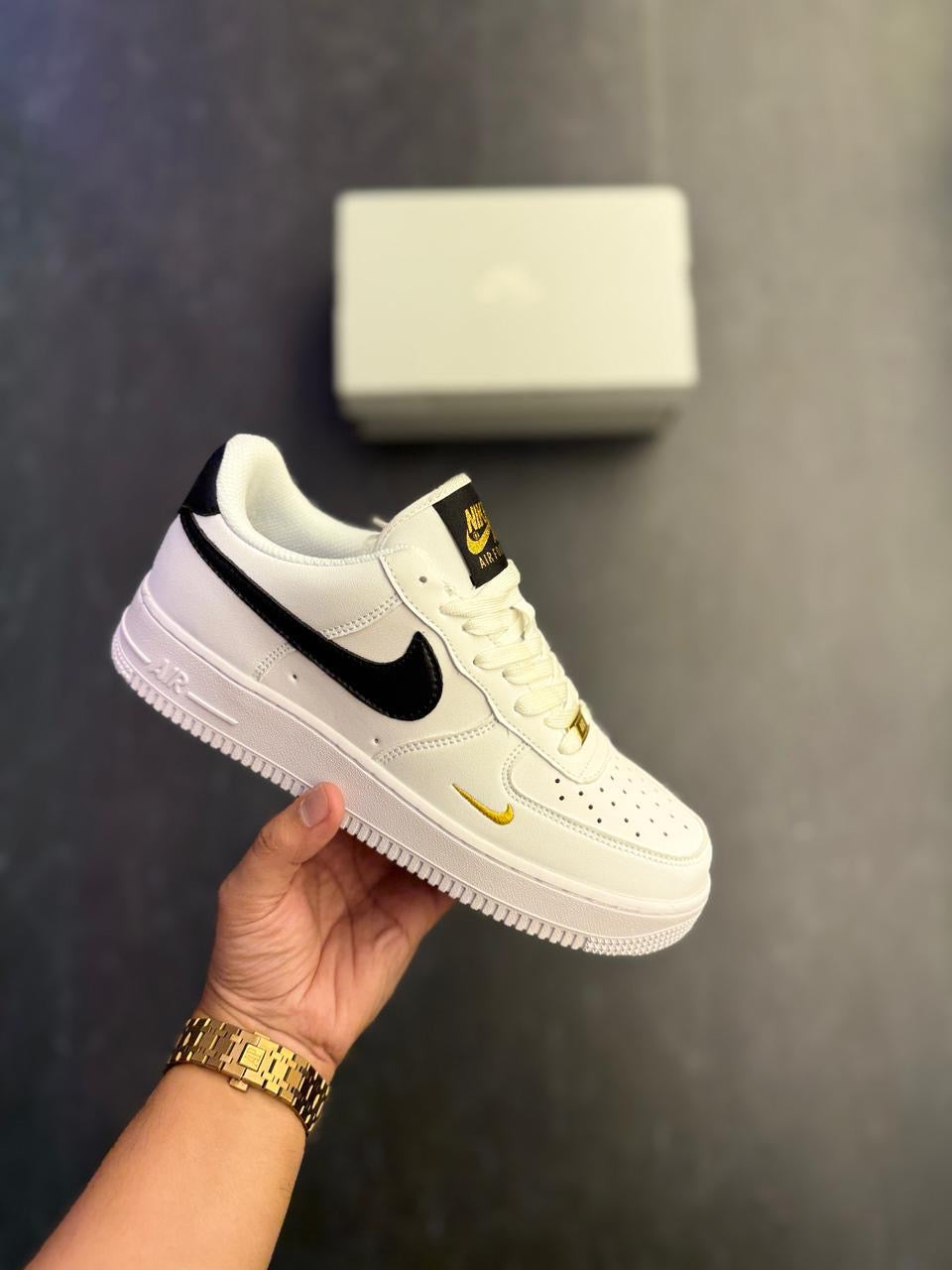 AIRFORCE ONE WHITE BLACK GOLD