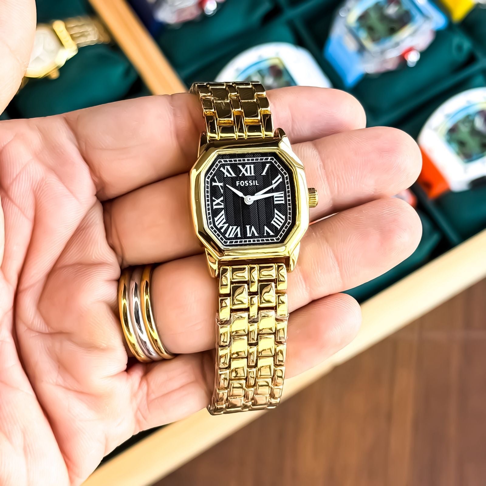 WOMEN WATCH 019
