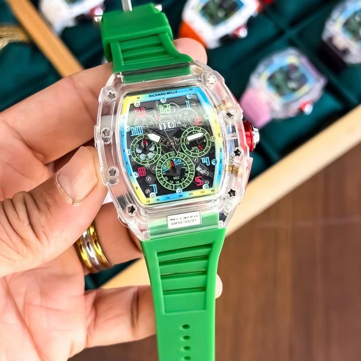 WATCH 043