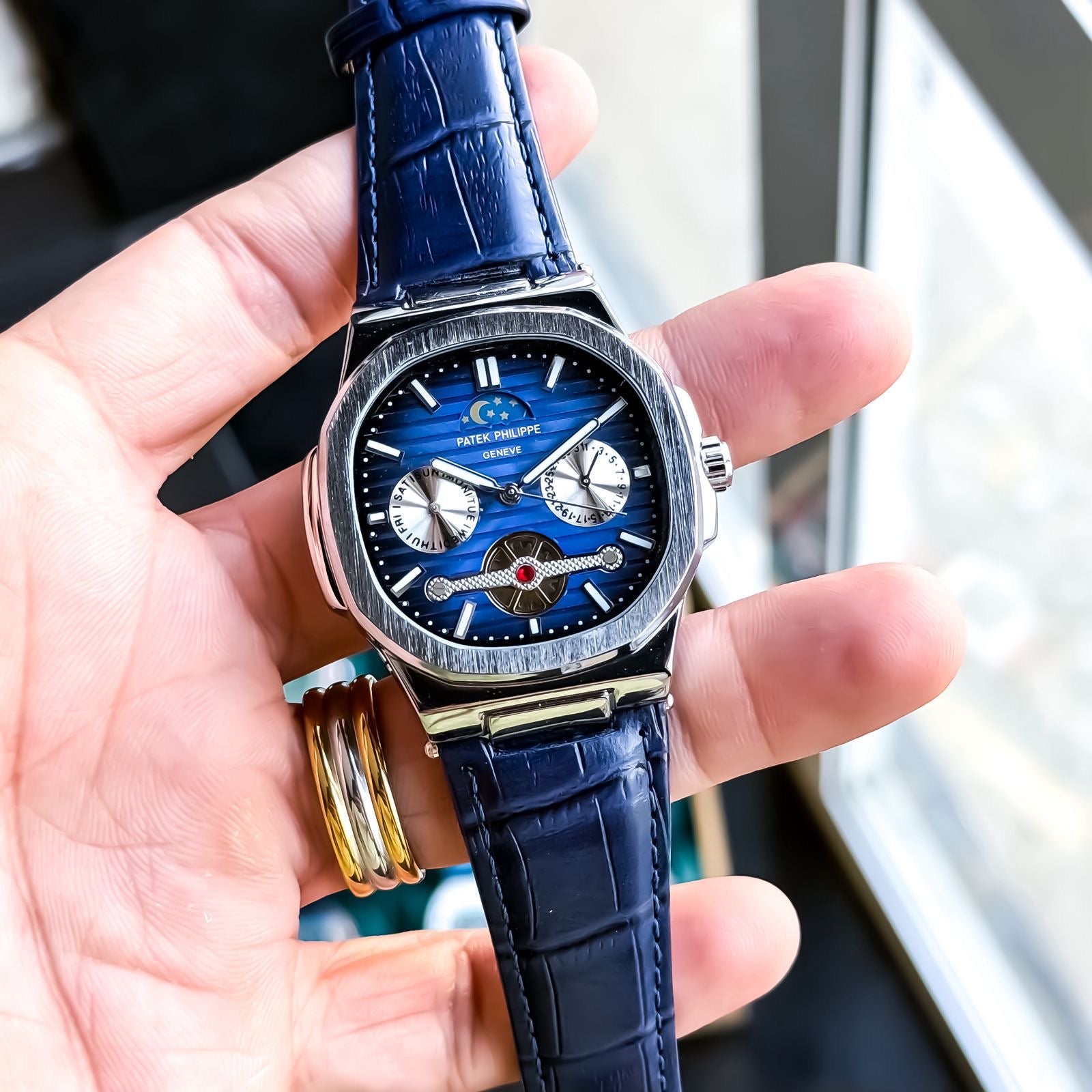 WATCH 103