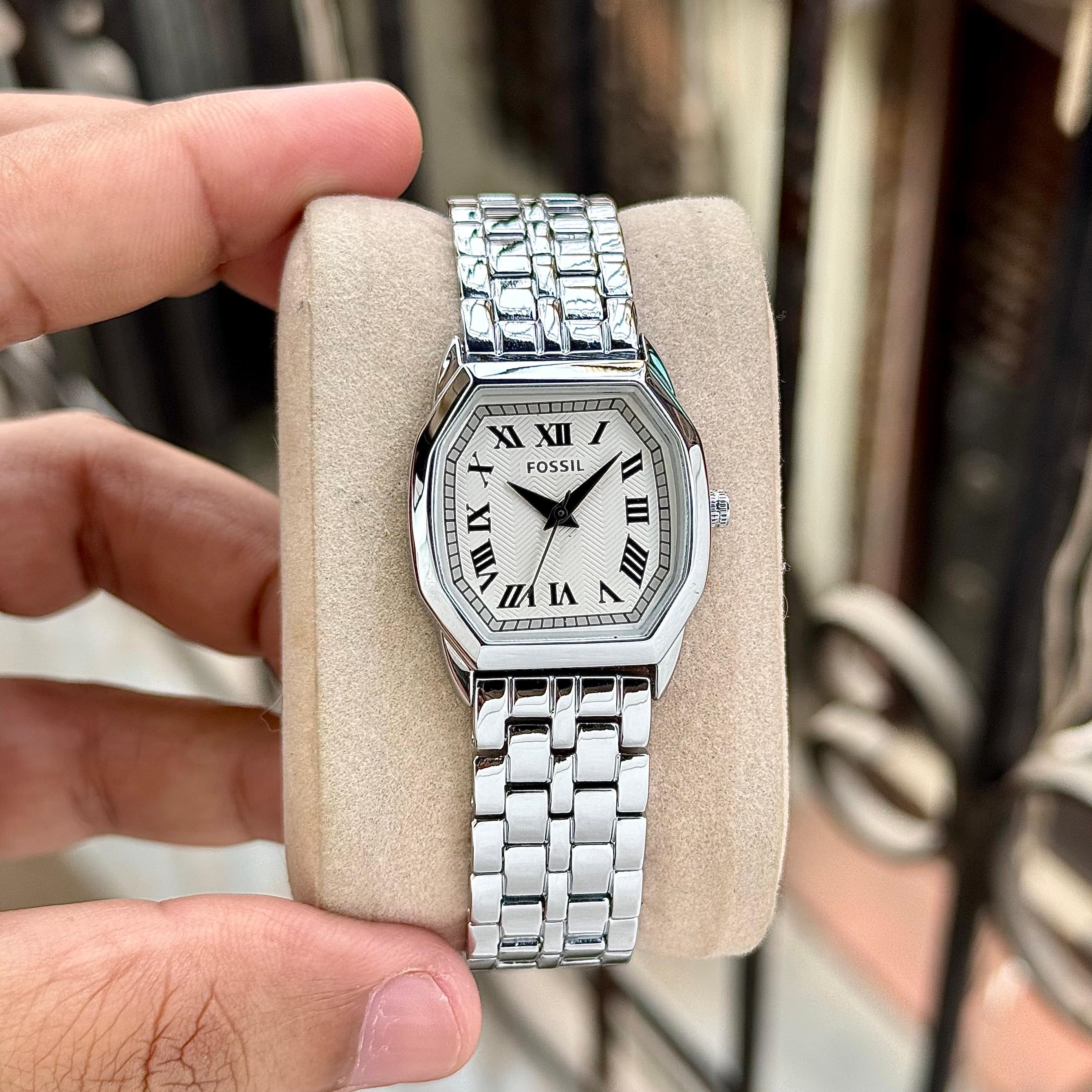 WOMEN WATCH 035