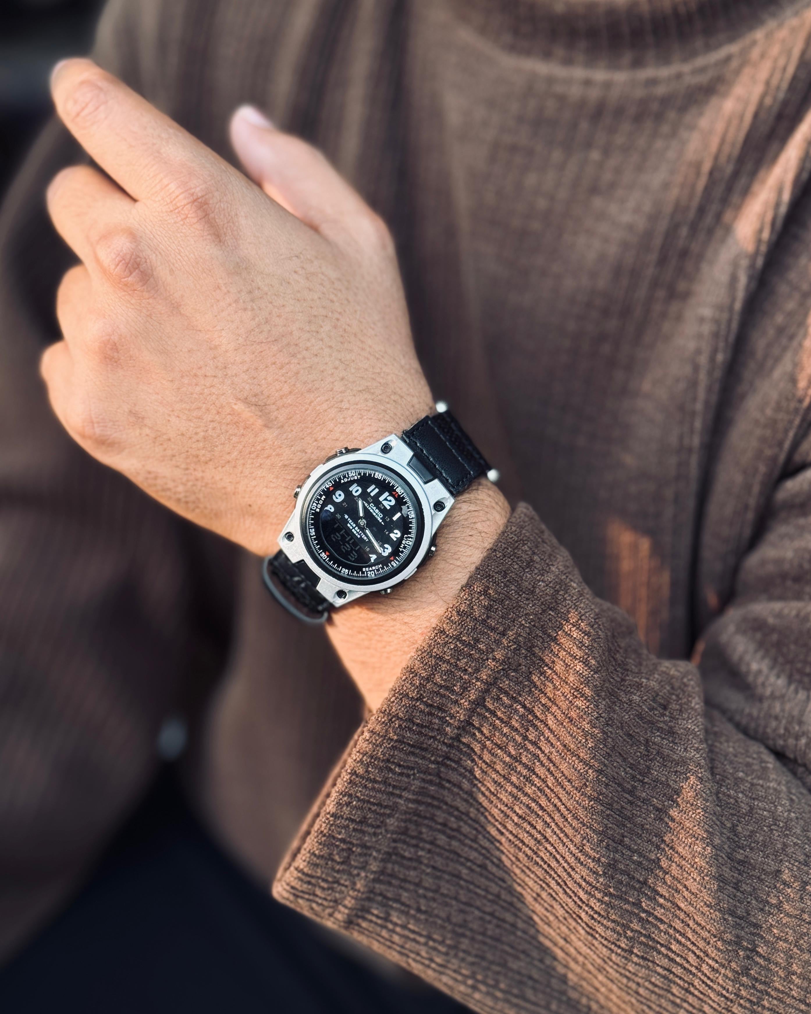WATCH 048
