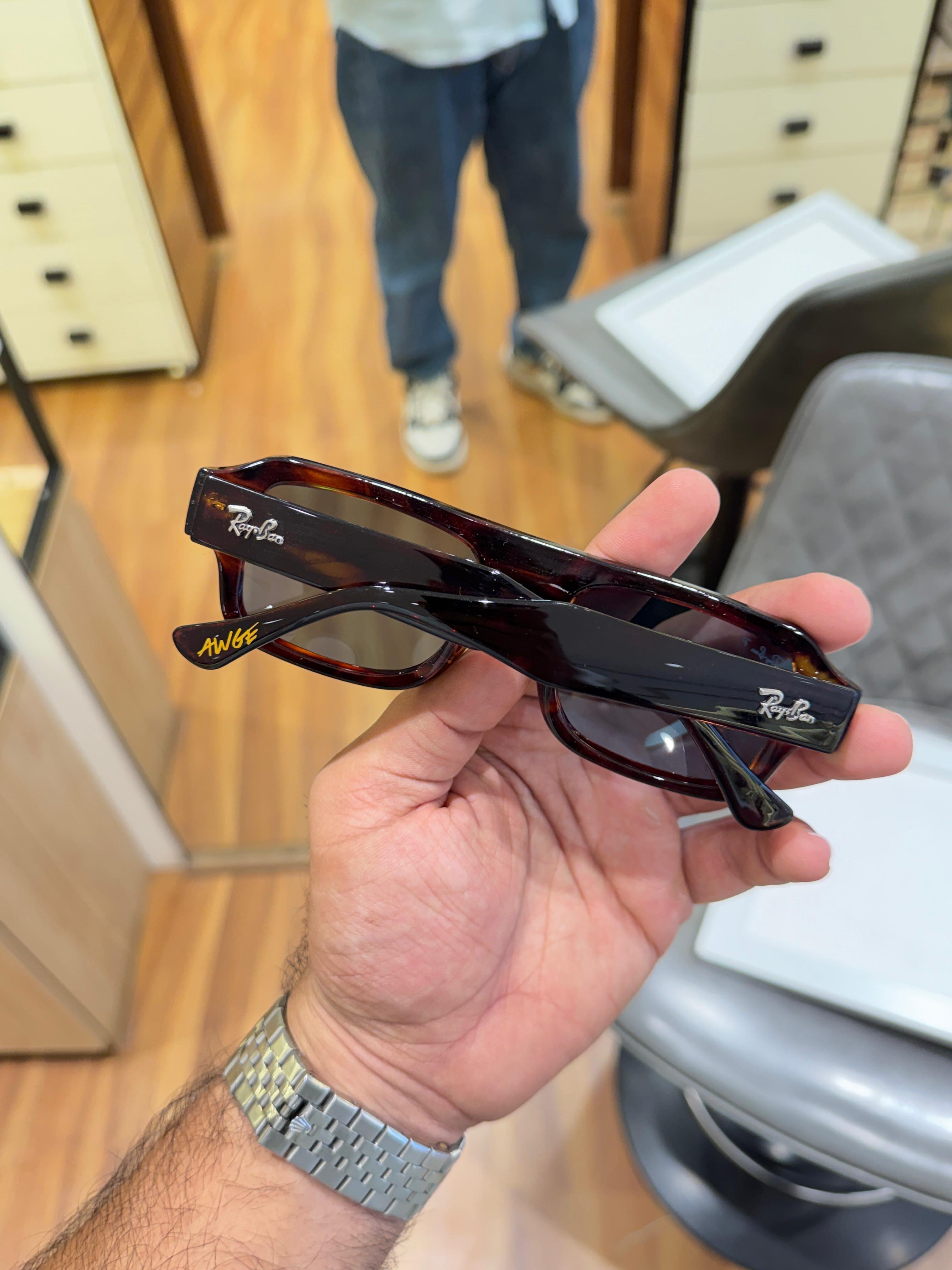 GLASS 4454