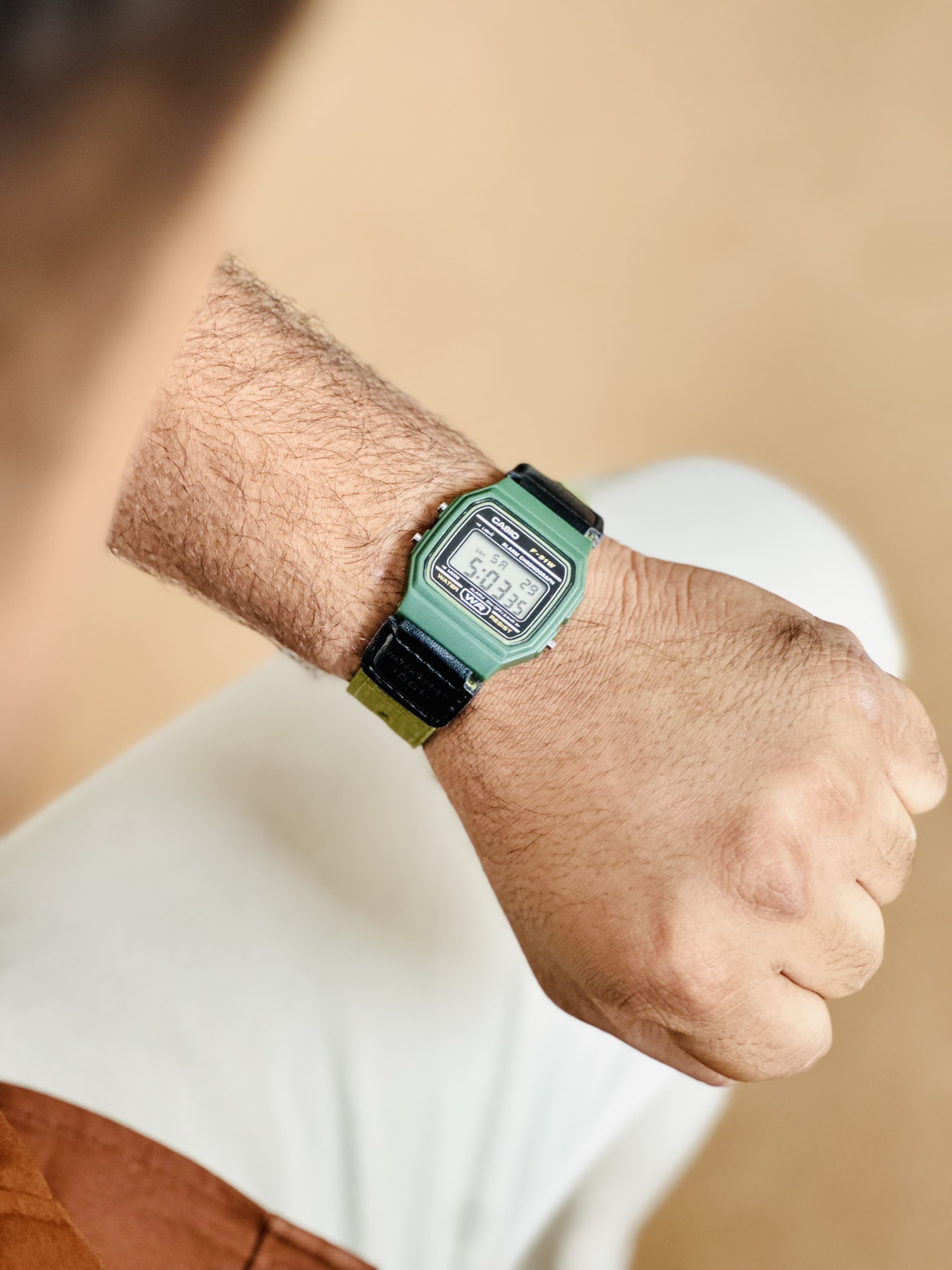 WATCH F91W- OLIVE EDITON