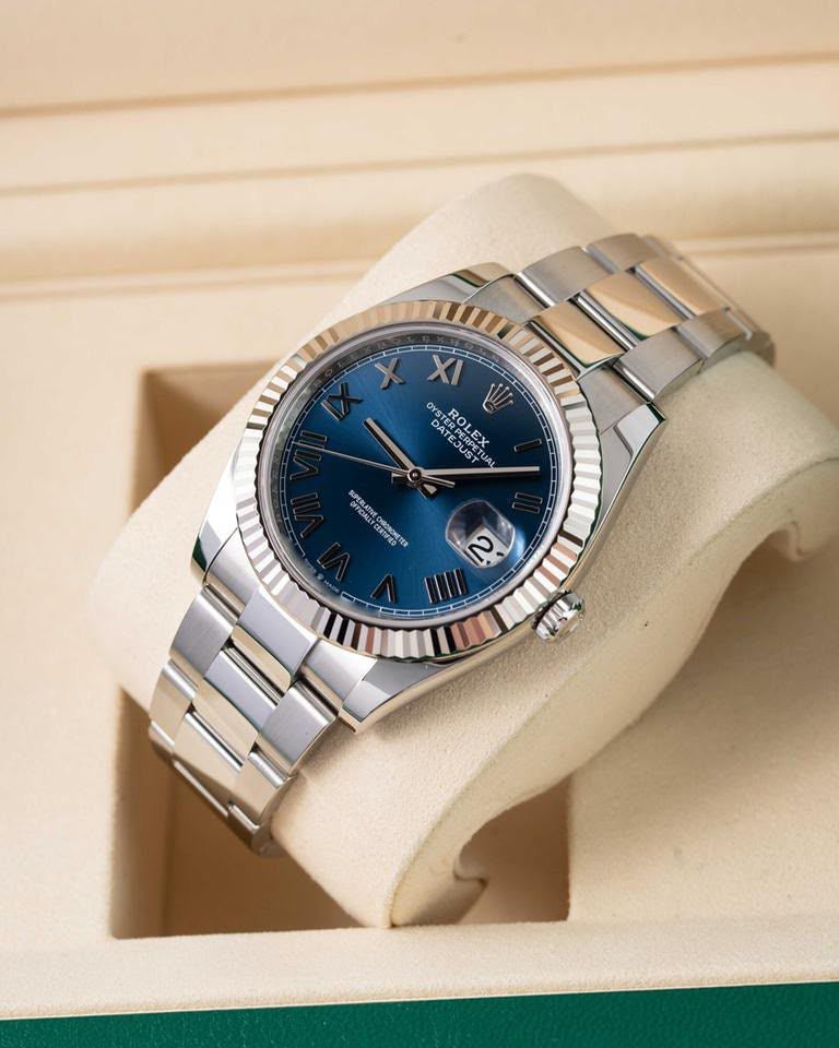 WATCH DATE JUST