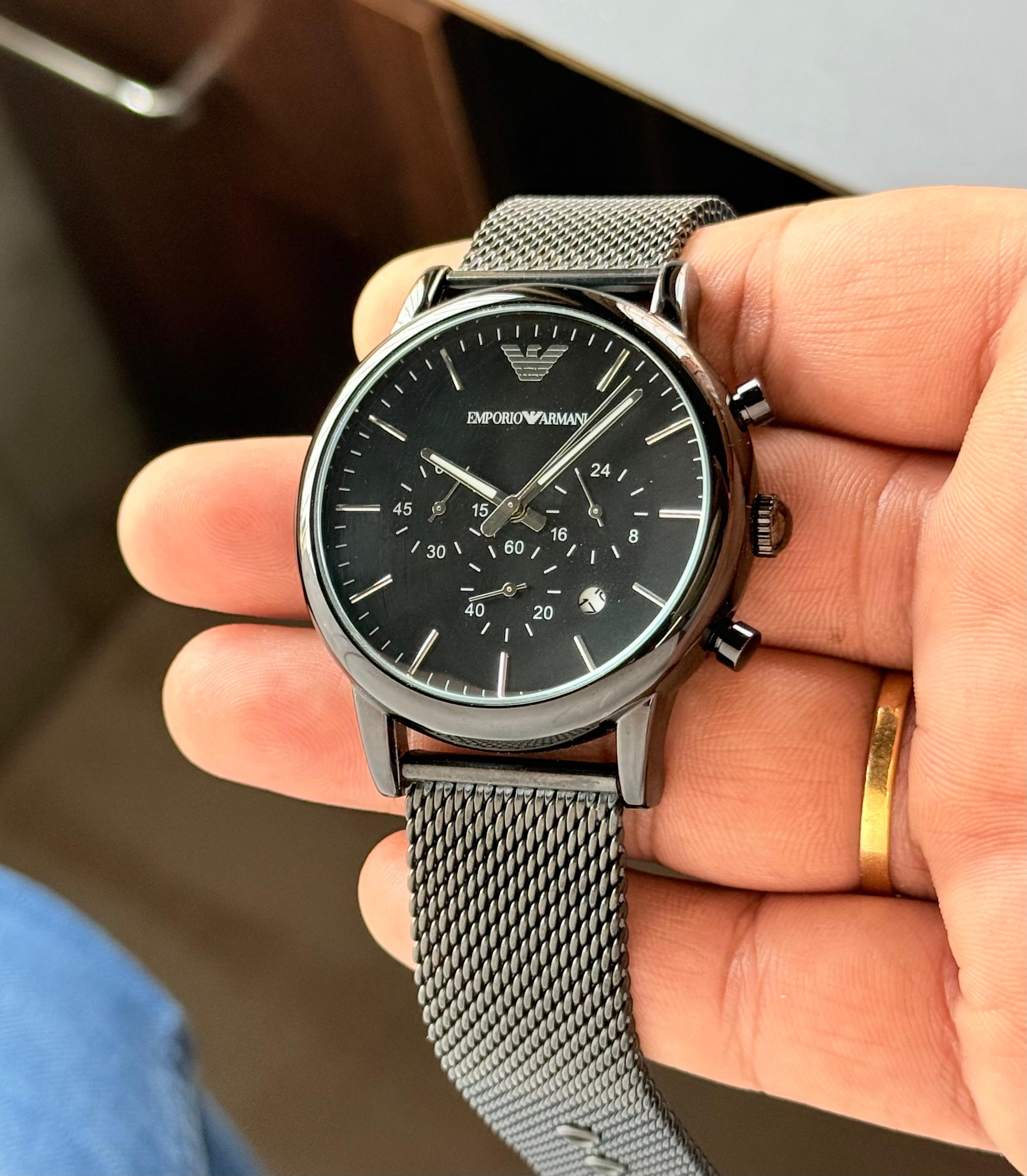 WATCH 118