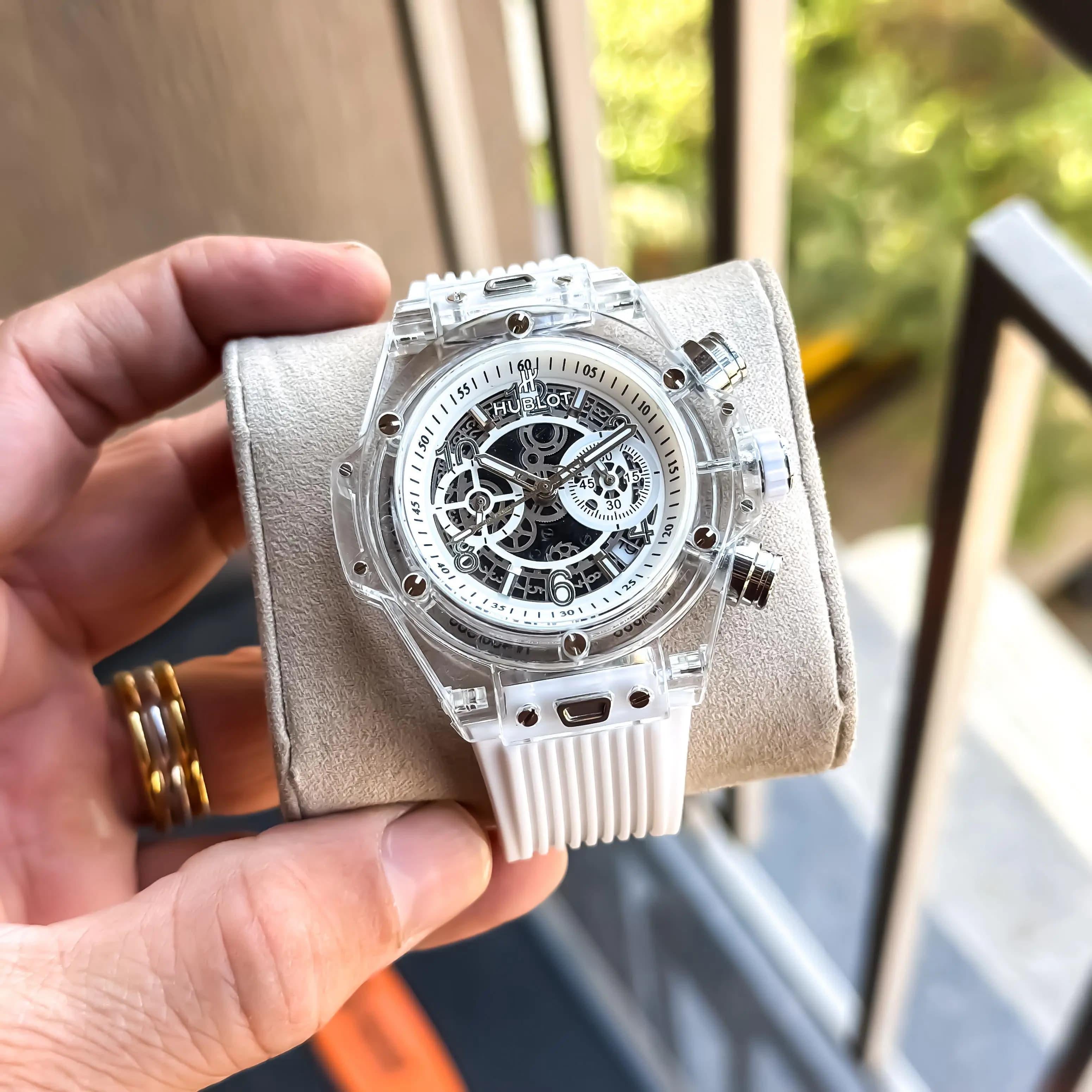 WATCH 162