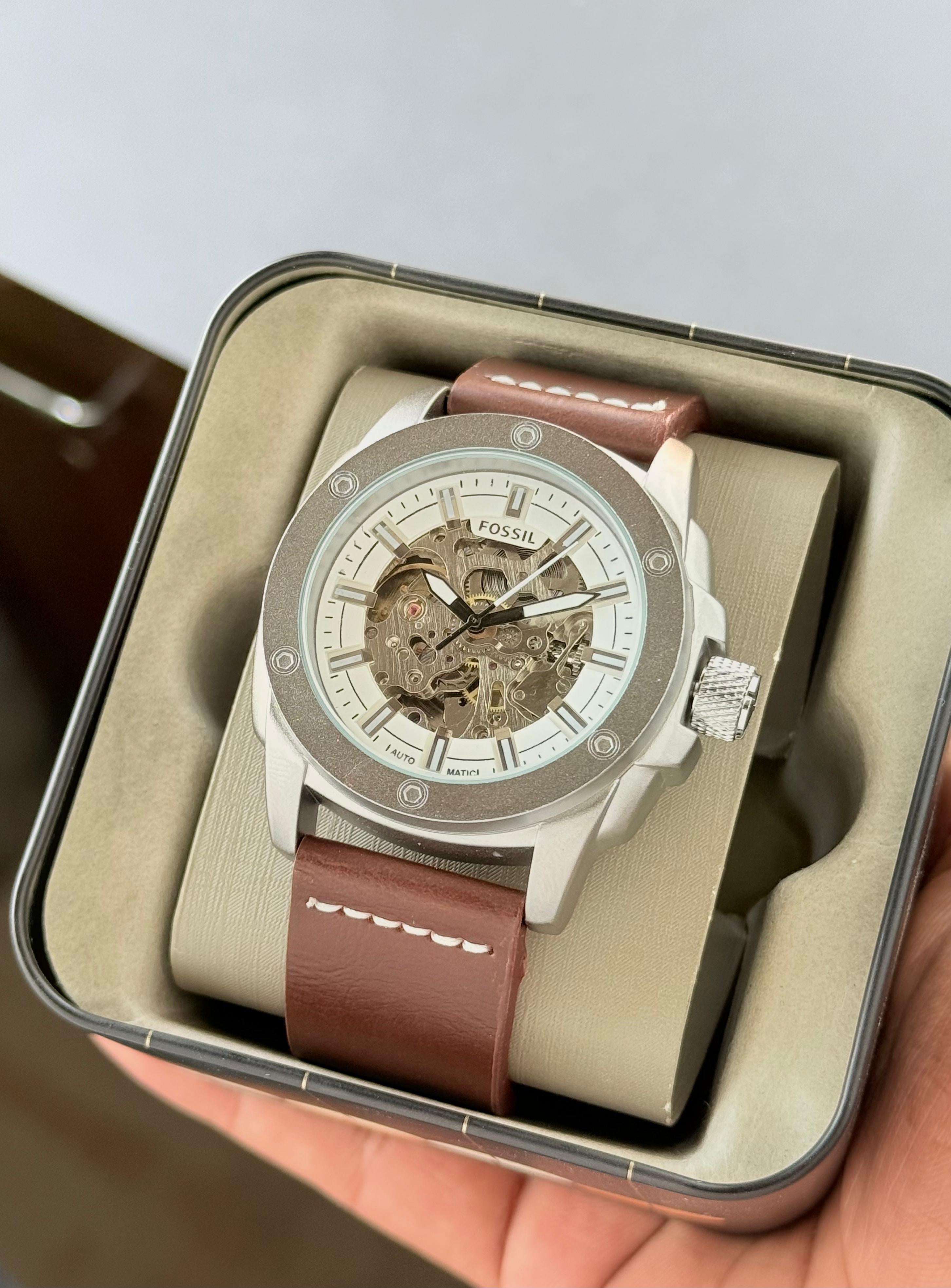 WATCH 121