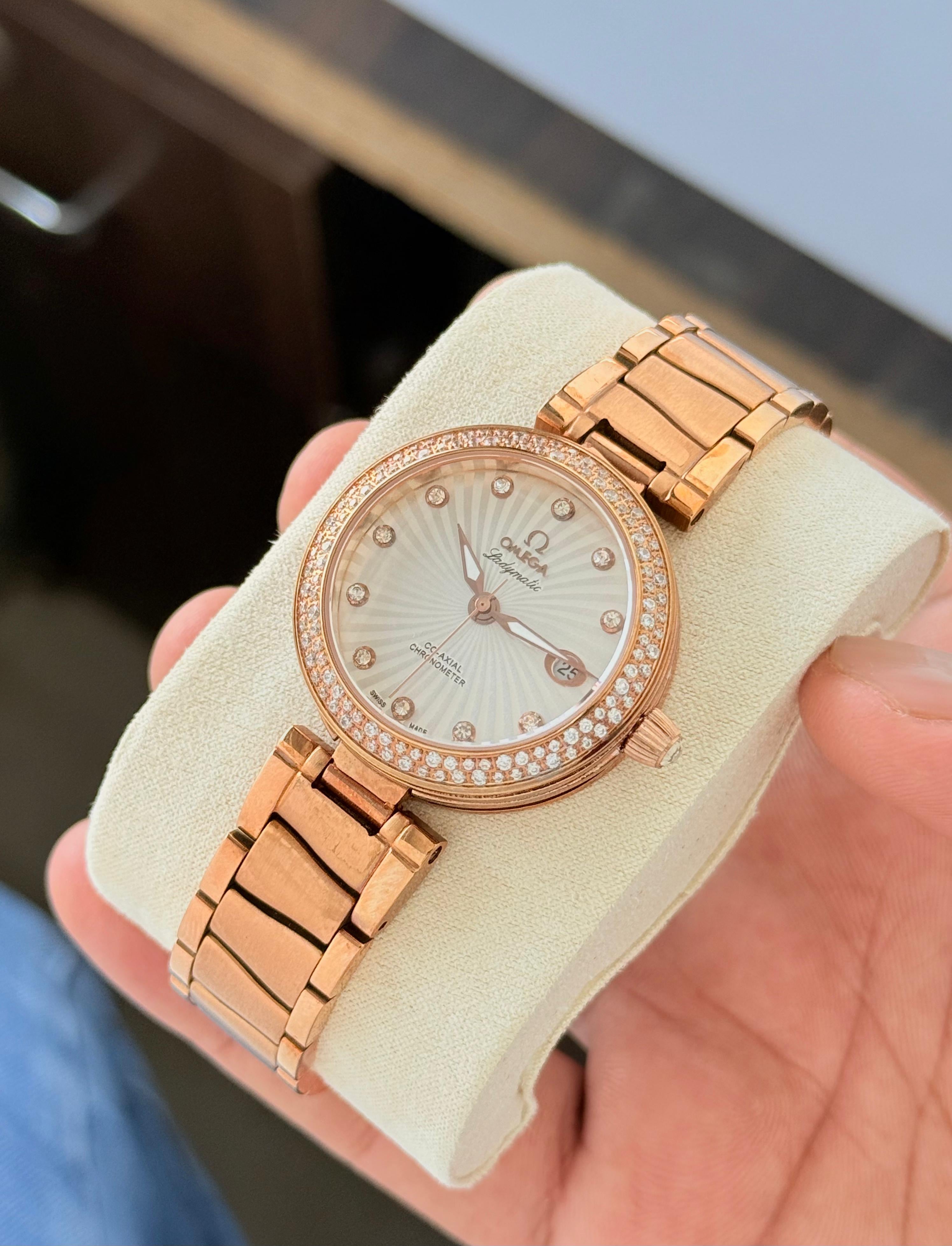 WOMEN WATCH 010
