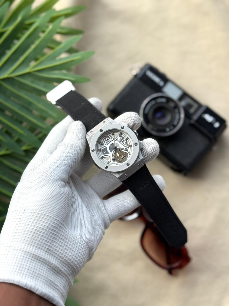 WATCH 054