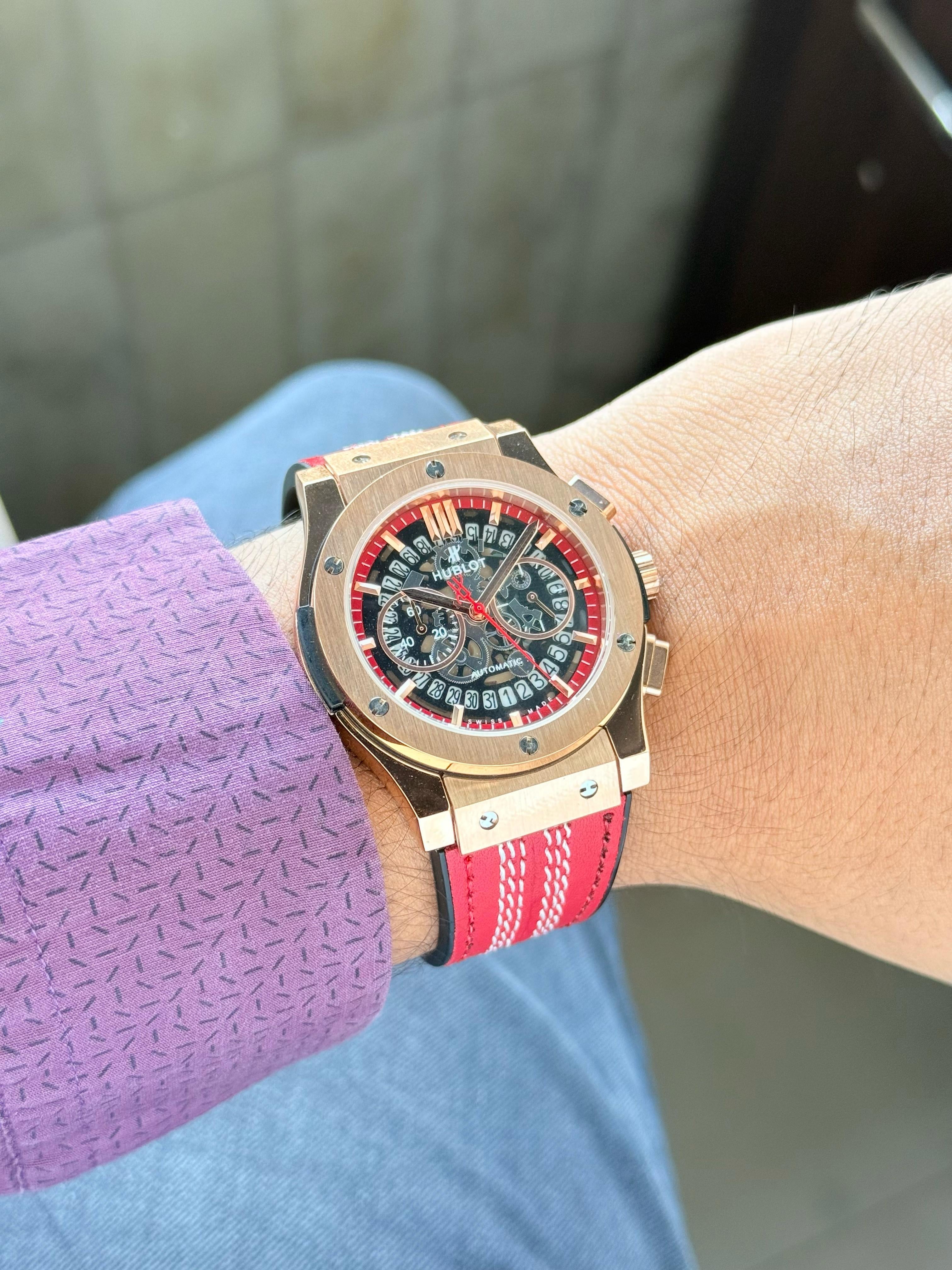 WATCH 032
