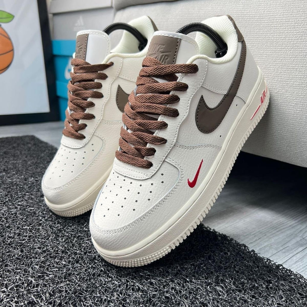 AIRFORCE BROWN SWOOSH