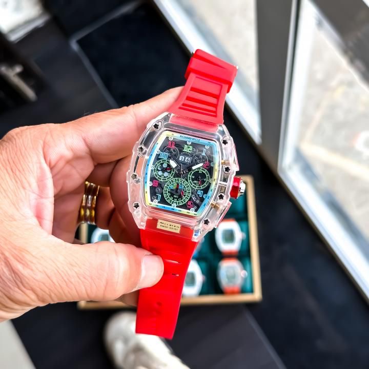 WATCH 043