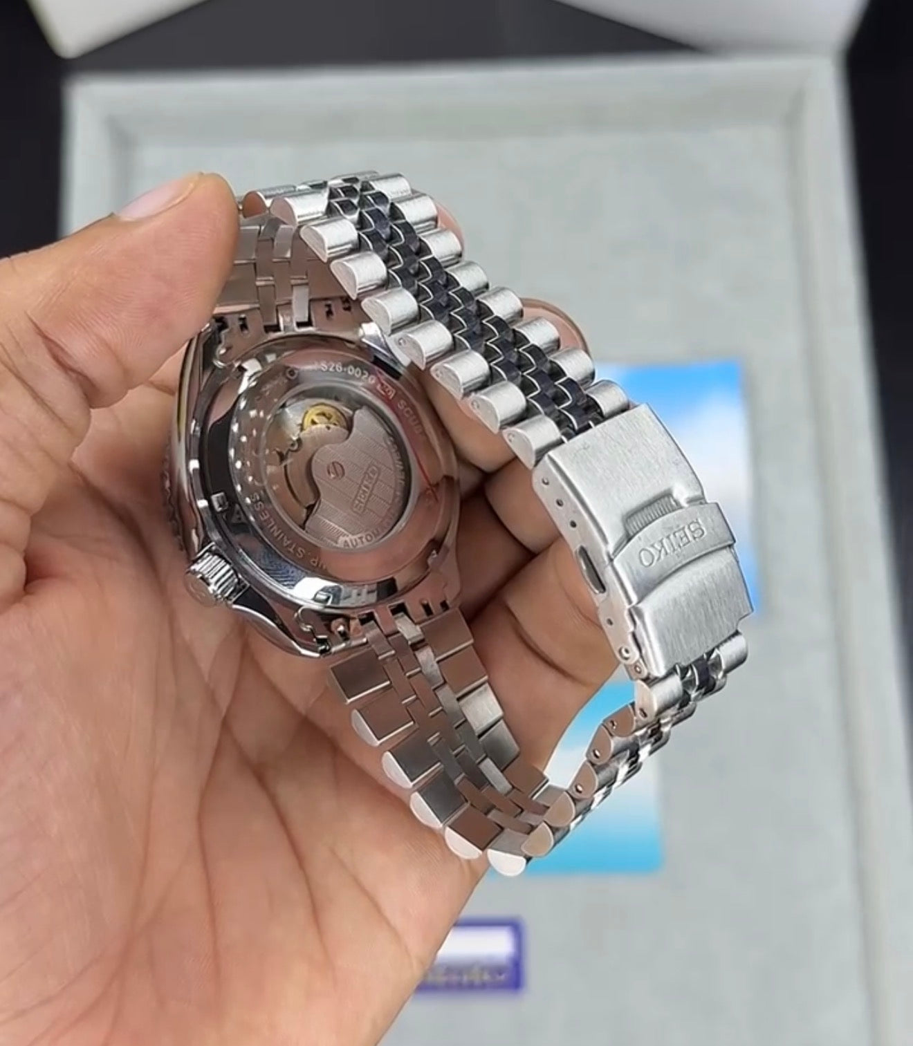 WATCH AUTOMATIC