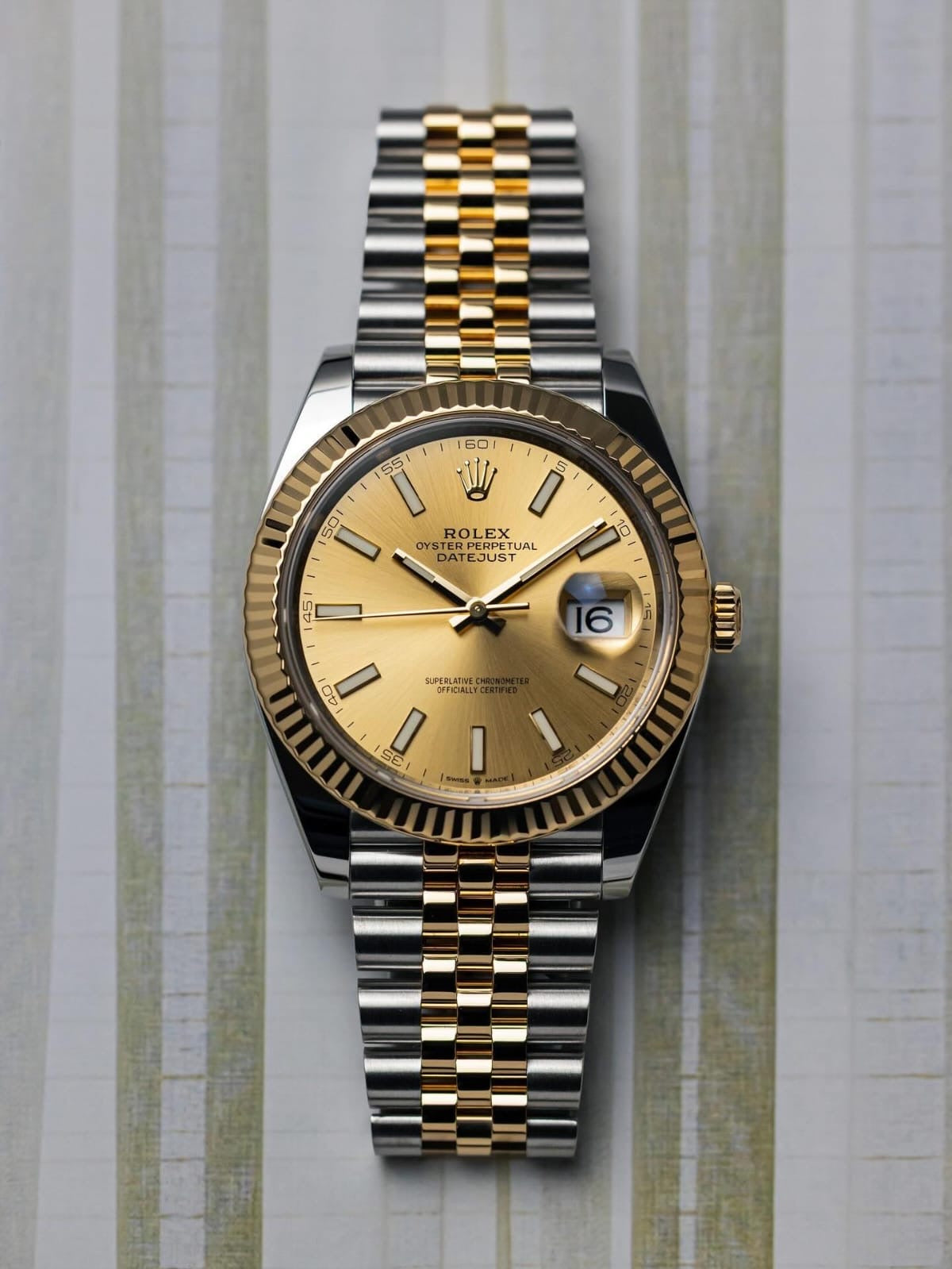 WATCH 045