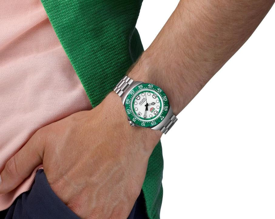 WATCH TAG F1