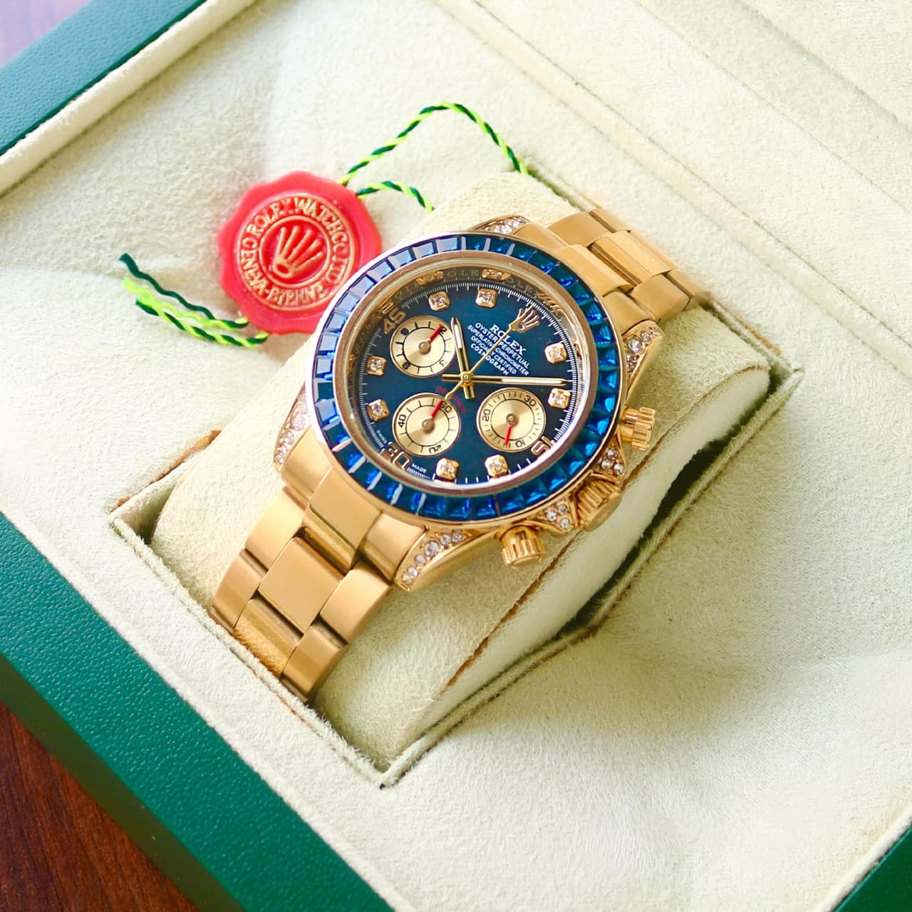 WATCH 082