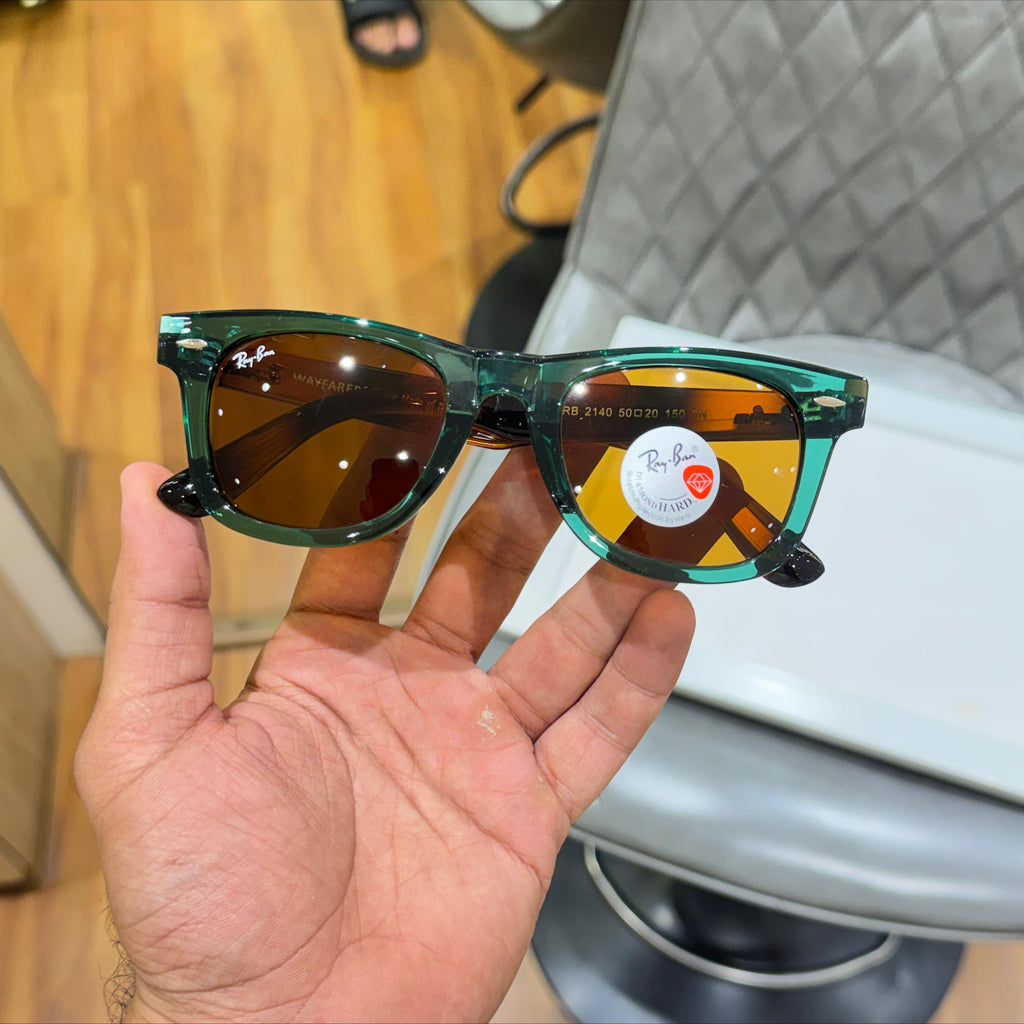 GLASS 0001