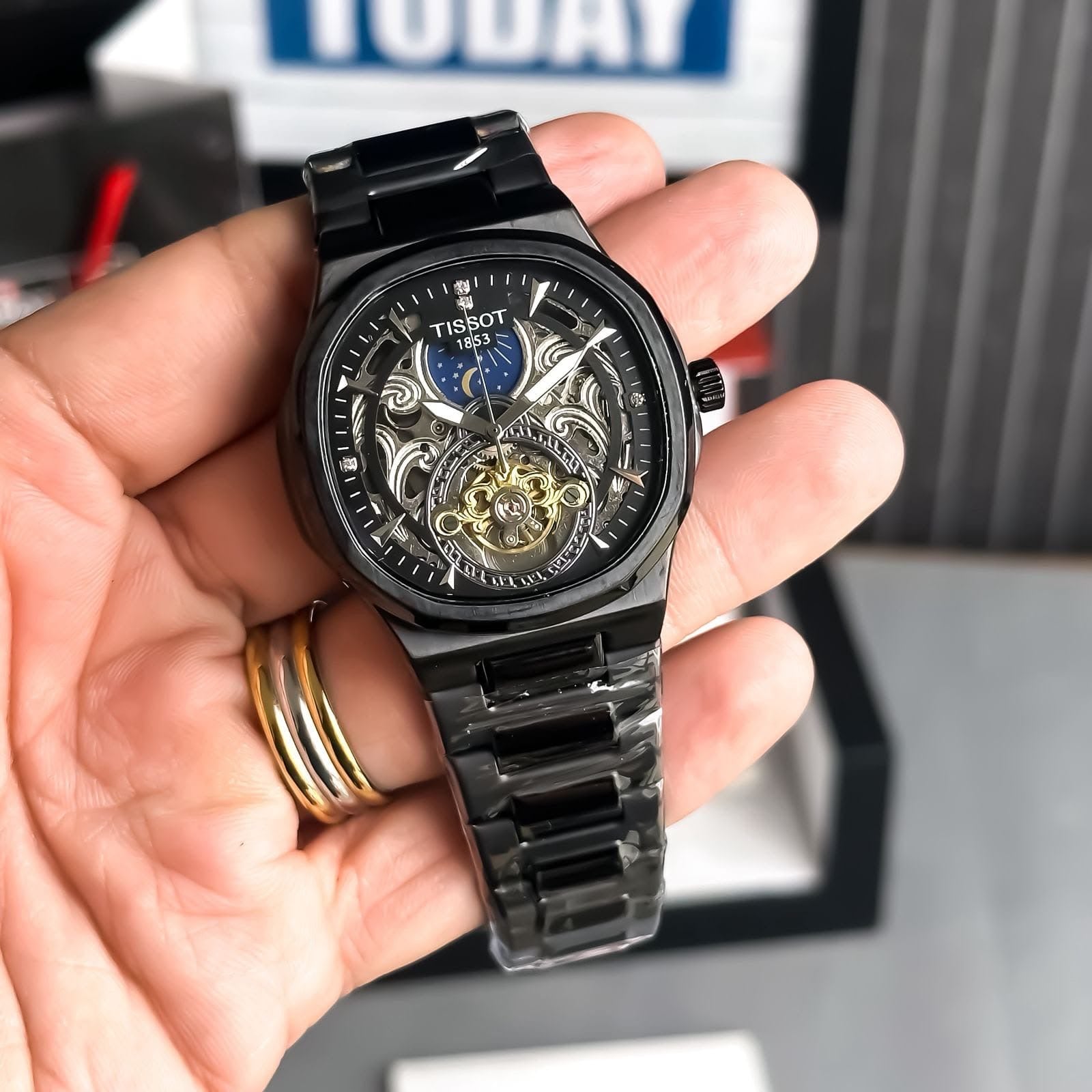 WATCH AUTOMATIC BLACK