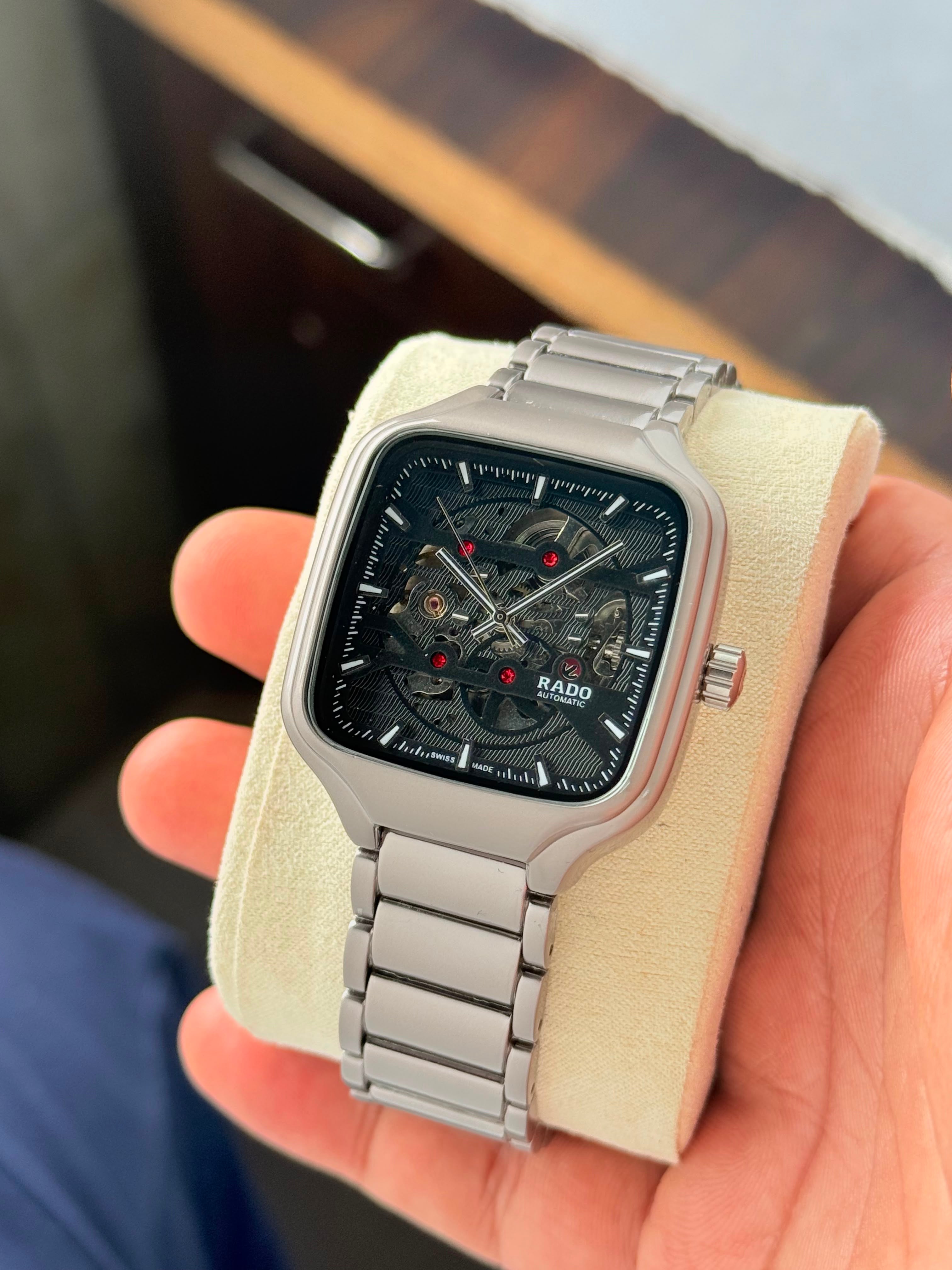WATCH AUTOMATIC