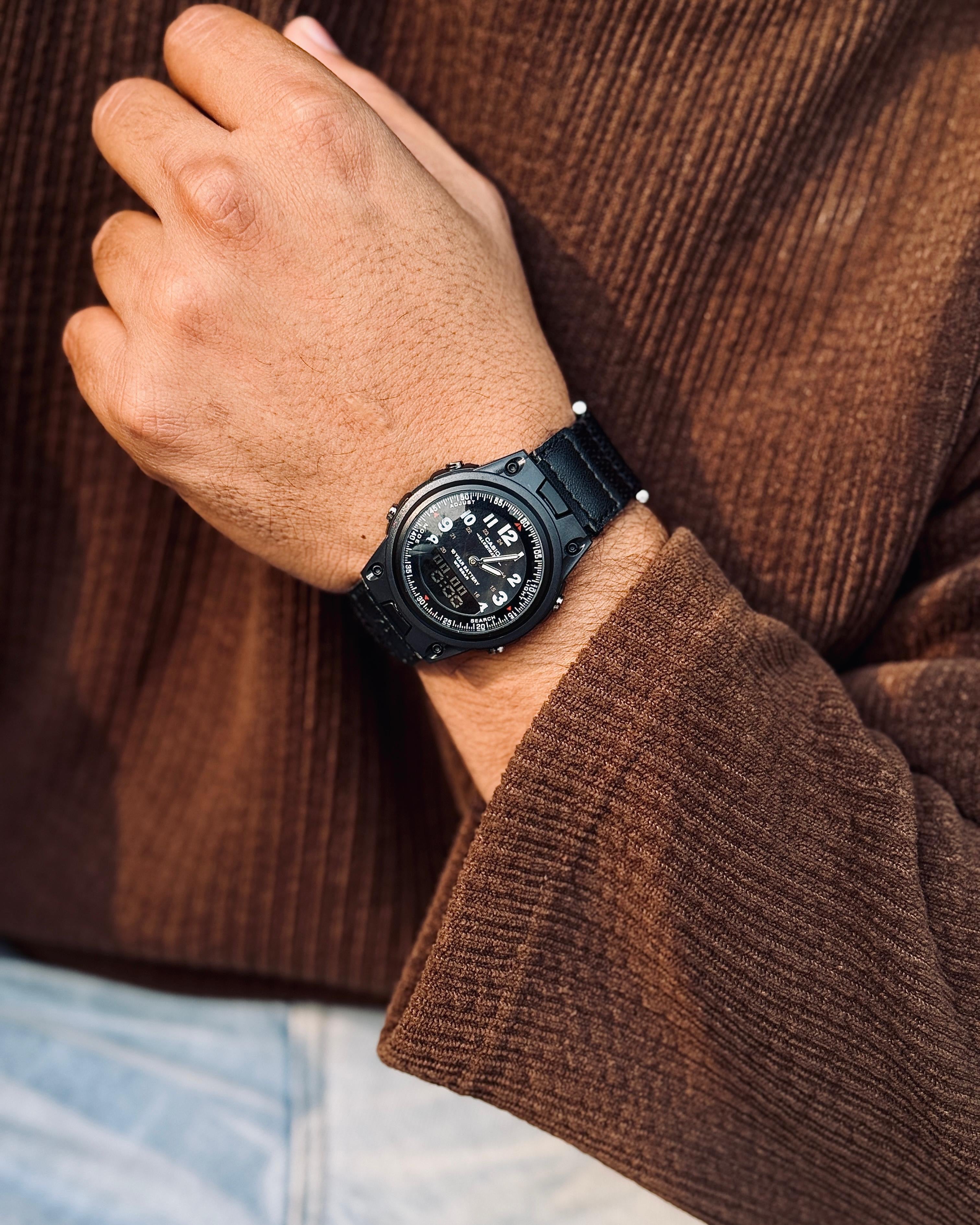 WATCH 048